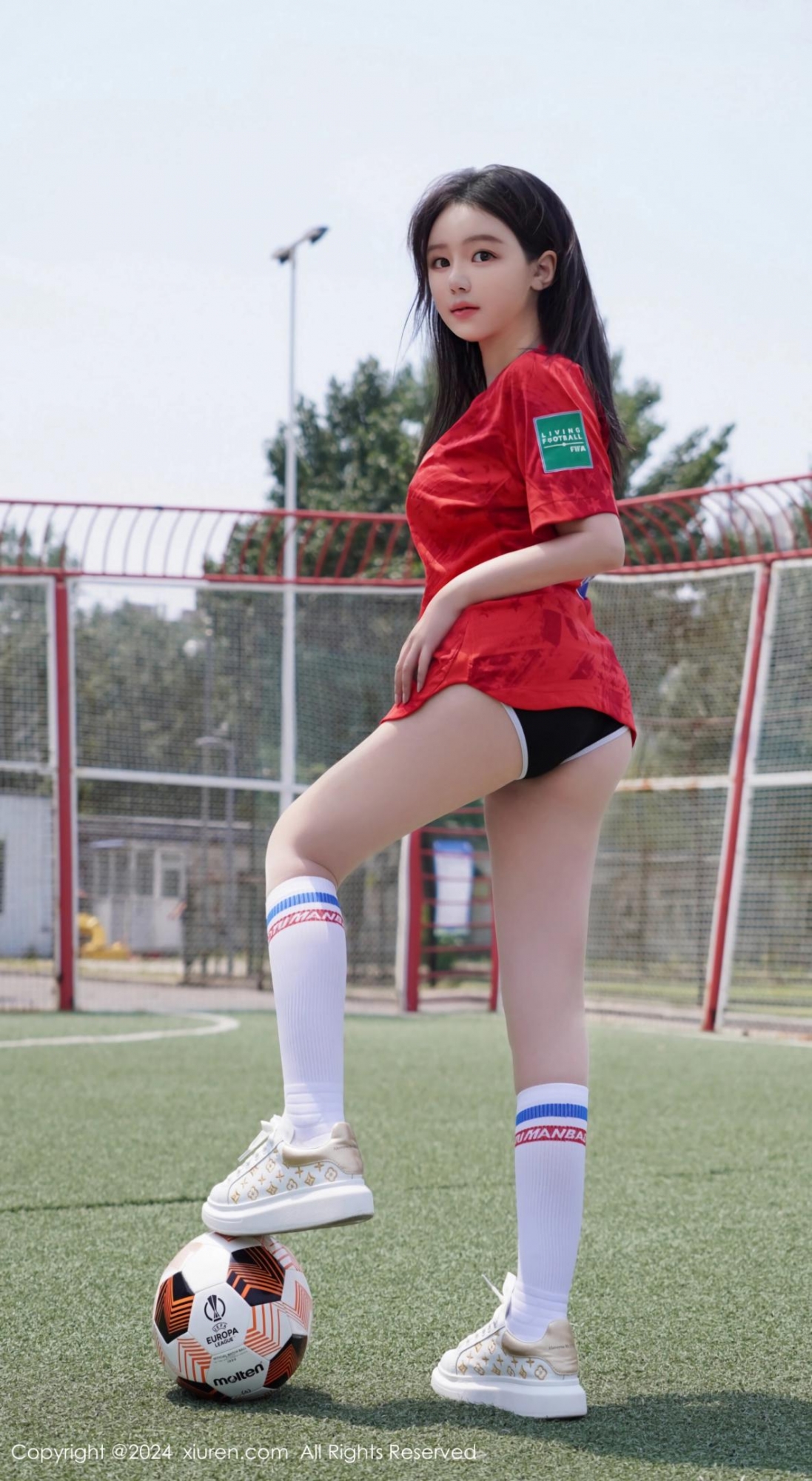 【XiuRen秀人網】20240620Vol8733小薯條nienie【87P】-[秀人套图]