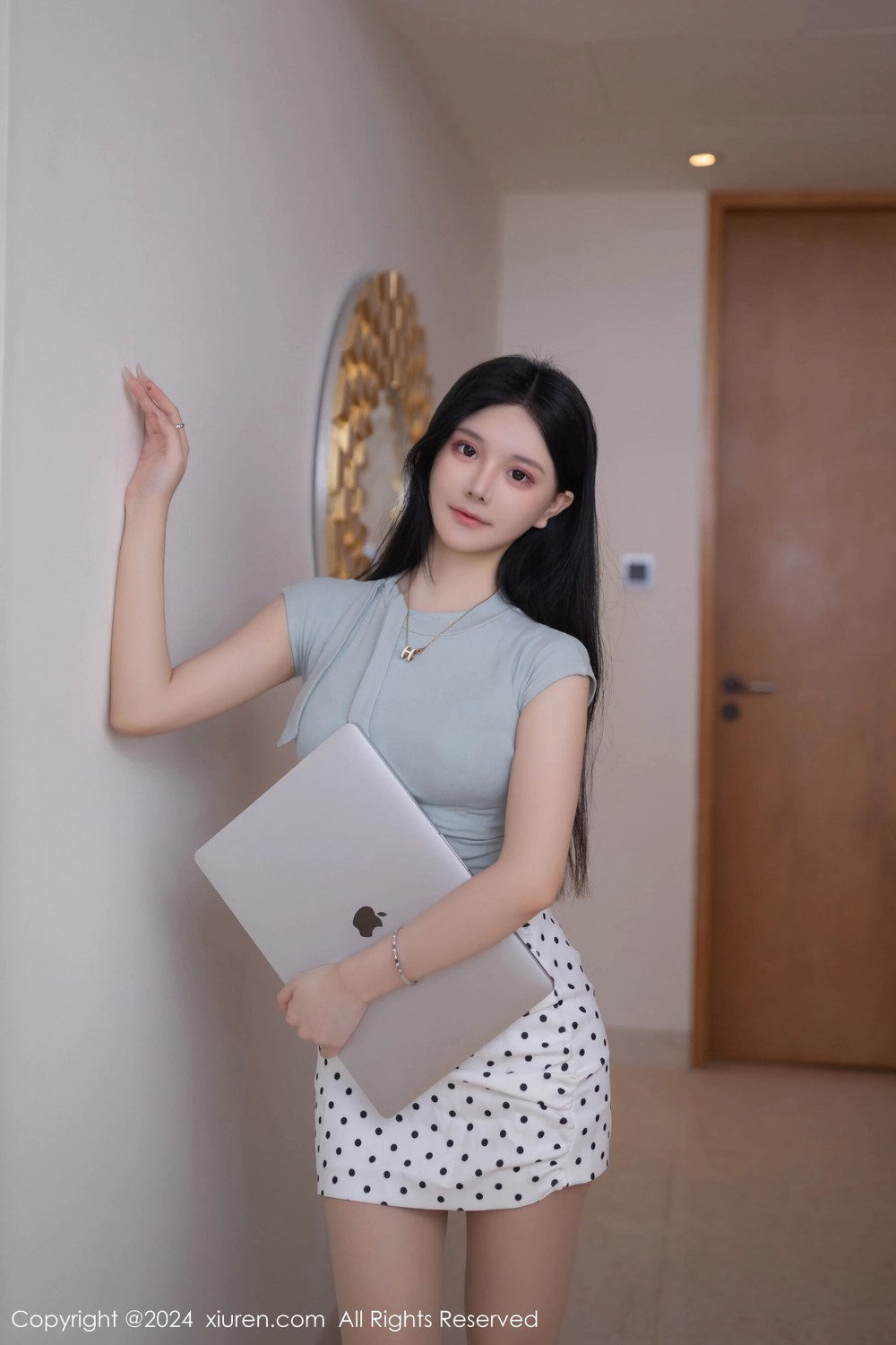 【XiuRen秀人網】20240628Vol8774幼幼【80P】-[秀人套图]