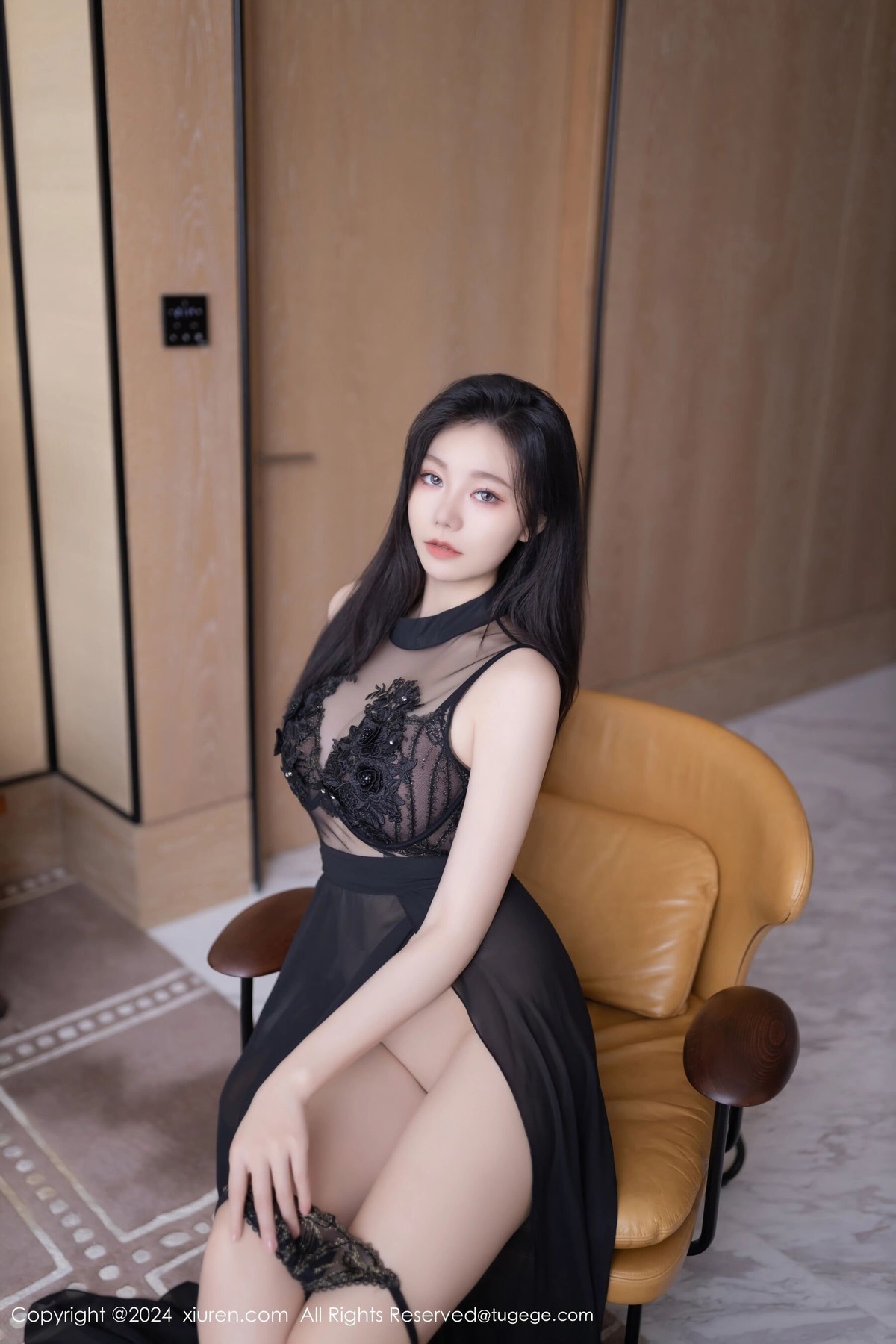 【XiuRen秀人網】20240702Vol8792安然anran【80P】-[秀人套图]