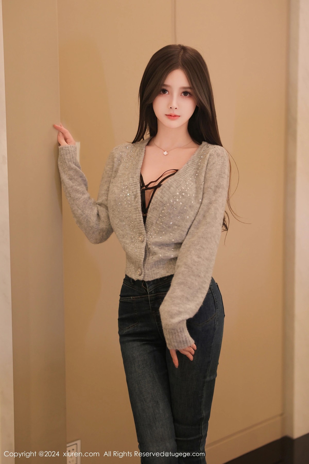 【XiuRen秀人網】20240704Vol8806奶喵喵【81P】-[秀人套图]