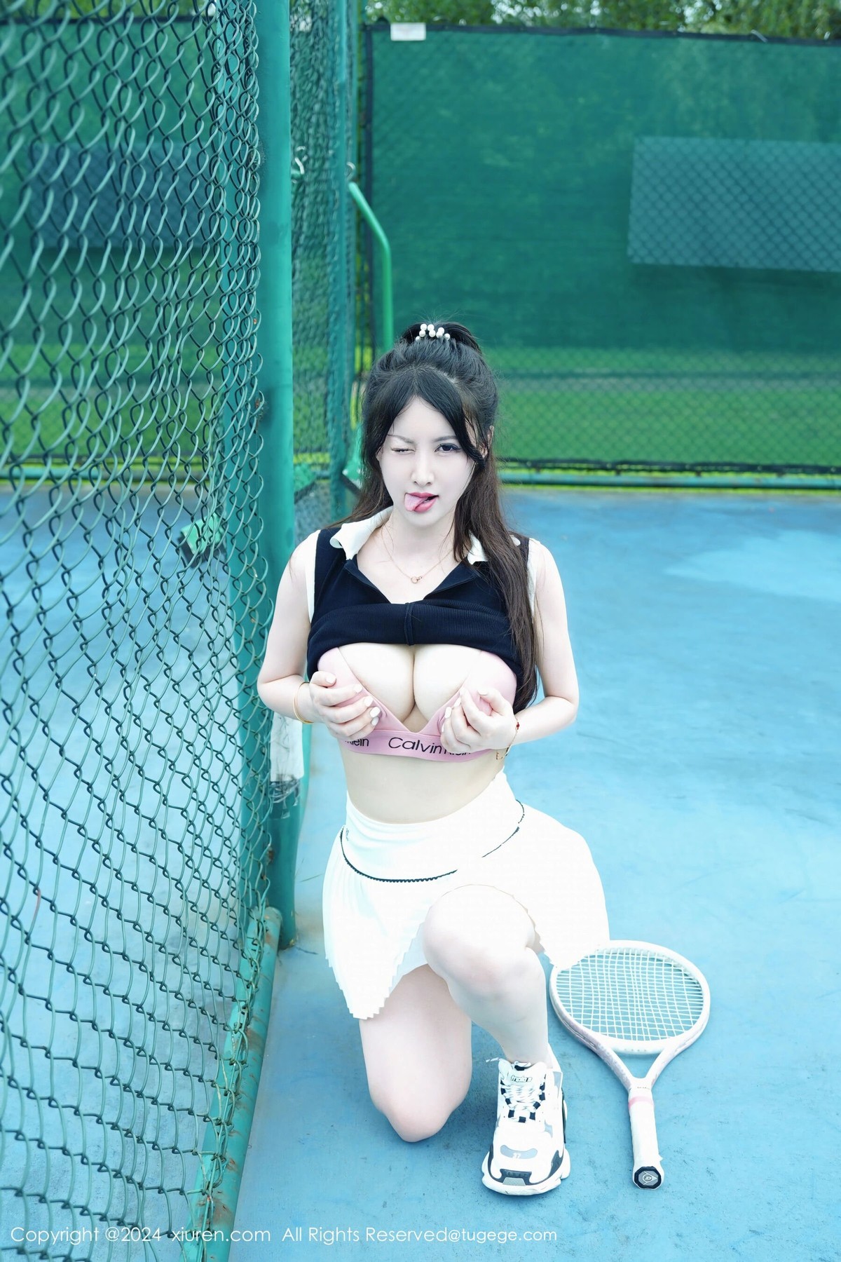 【XiuRen秀人網】20240708Vol8821詩詩kiki【74P】-[秀人套图]