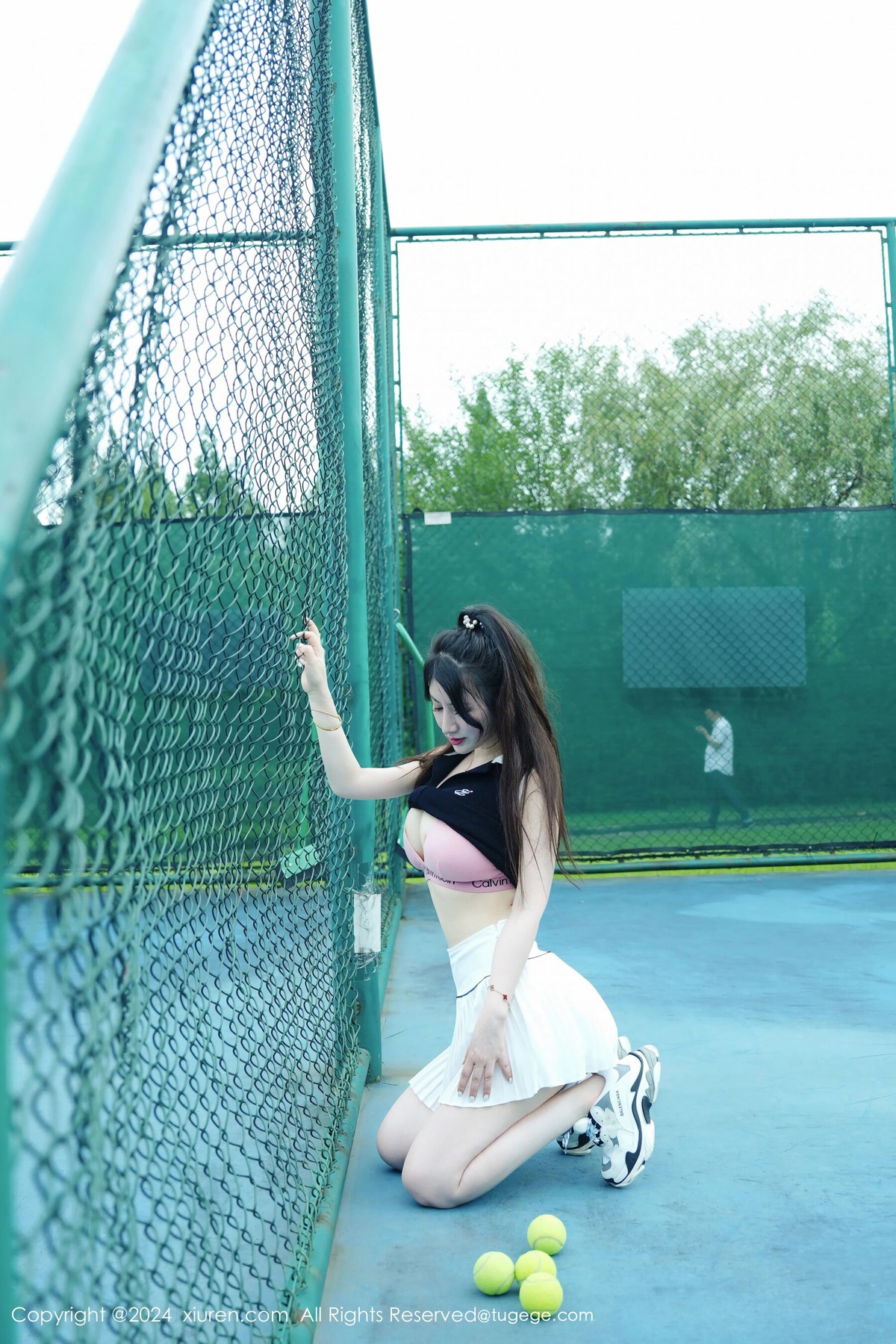 【XiuRen秀人網】20240708Vol8821詩詩kiki【74P】-[秀人套图]