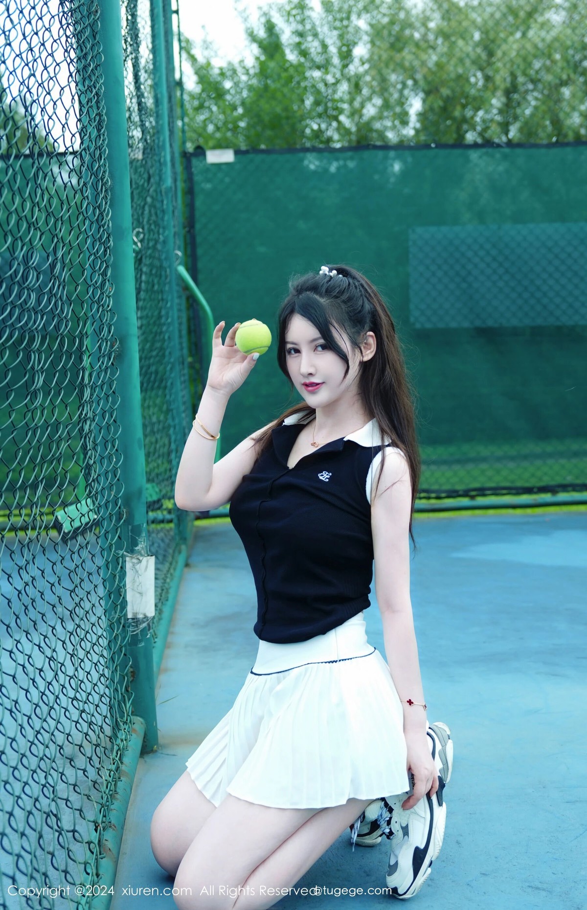 【XiuRen秀人網】20240708Vol8821詩詩kiki【74P】-[秀人套图]