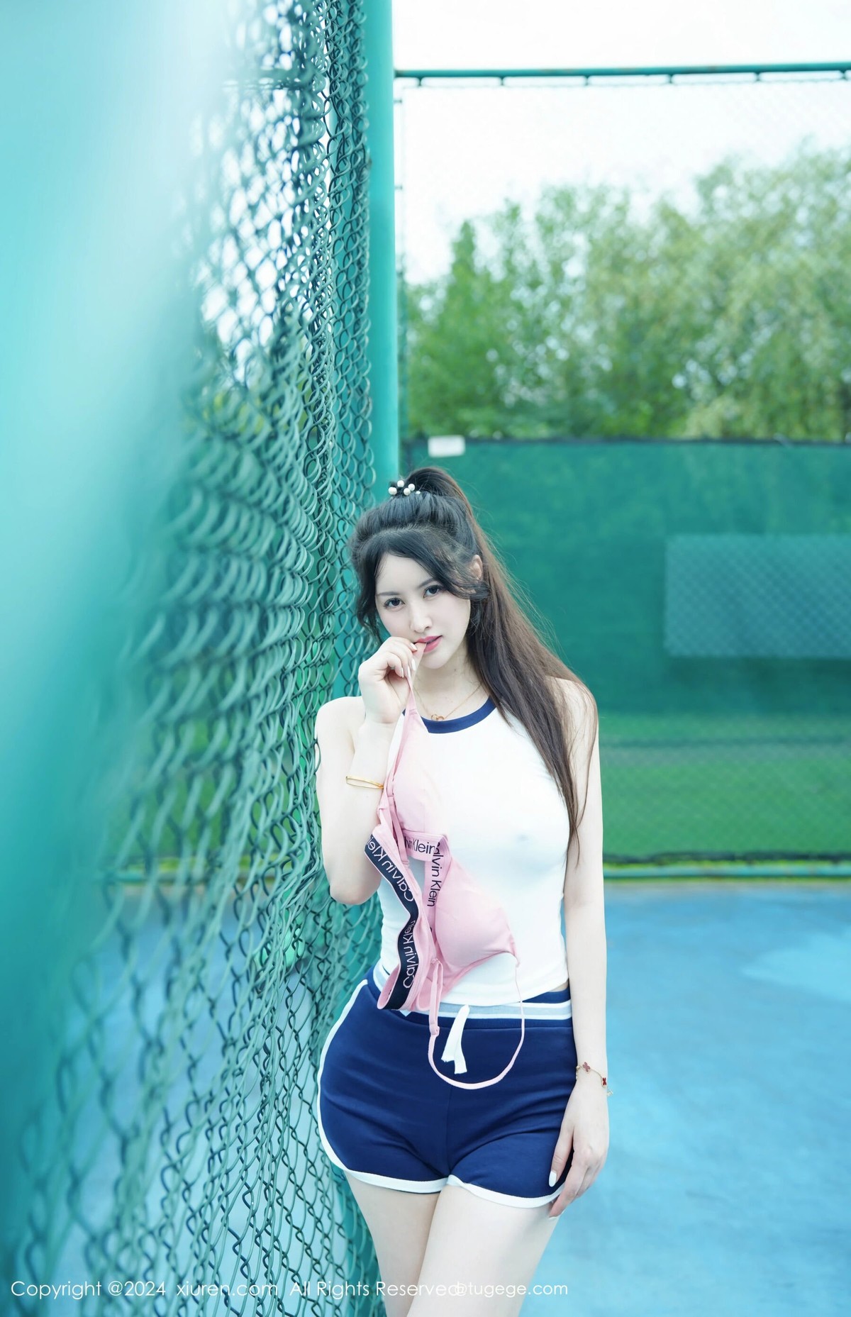 【XiuRen秀人網】20240708Vol8821詩詩kiki【74P】-[秀人套图]