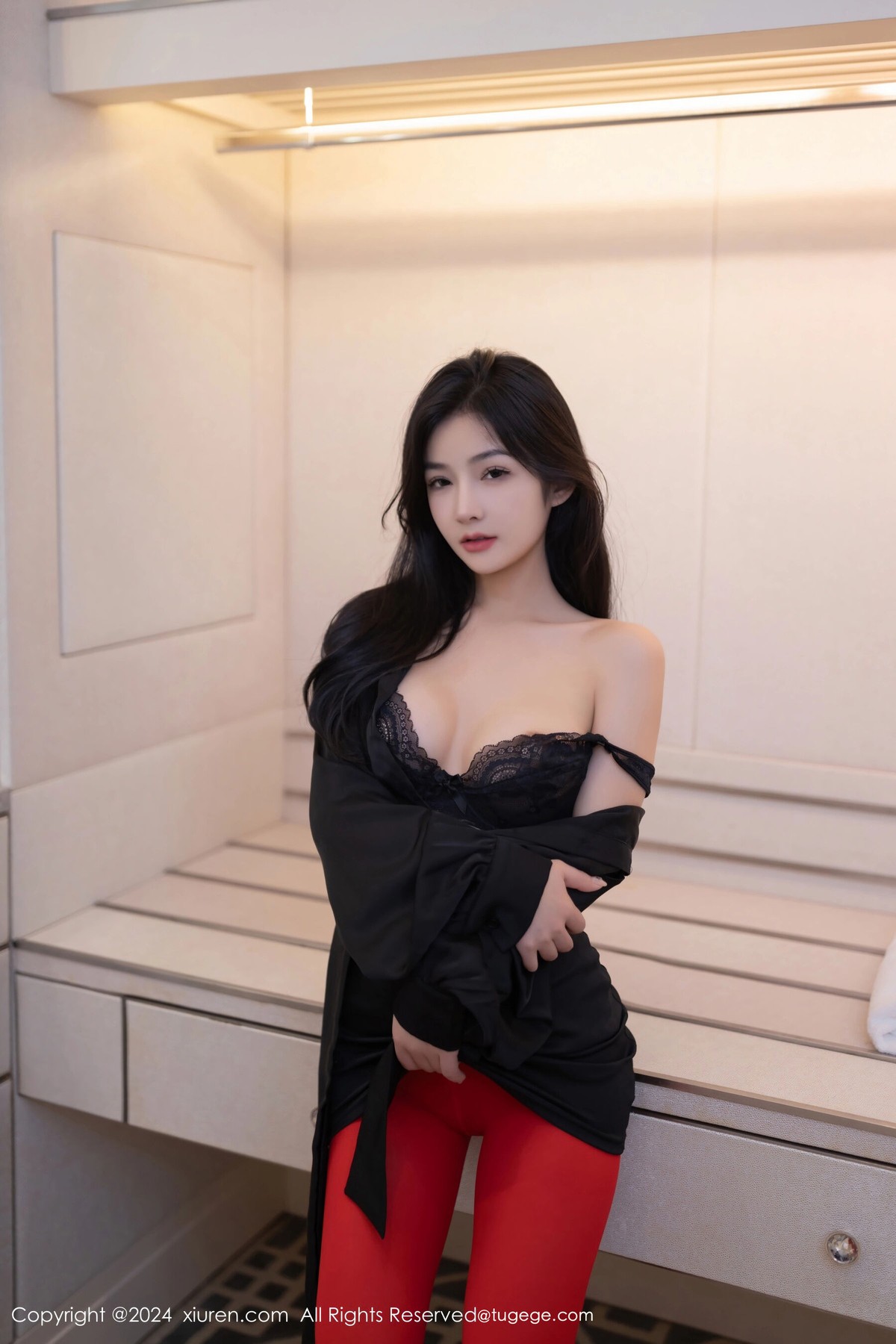 【XiuRen秀人網】20240703Vol8801譚小靈【80P】-[秀人套图]