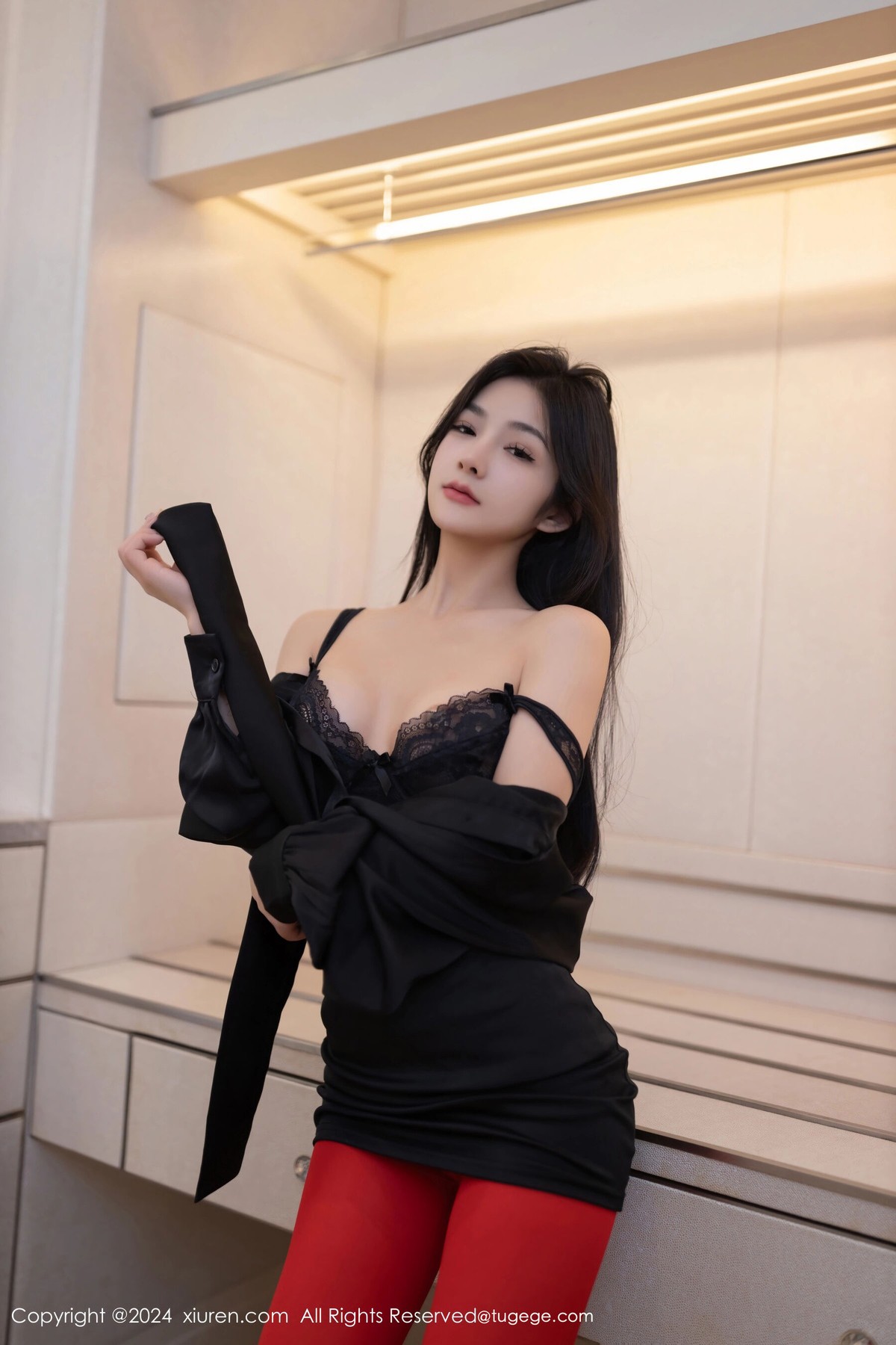 【XiuRen秀人網】20240703Vol8801譚小靈【80P】-[秀人套图]