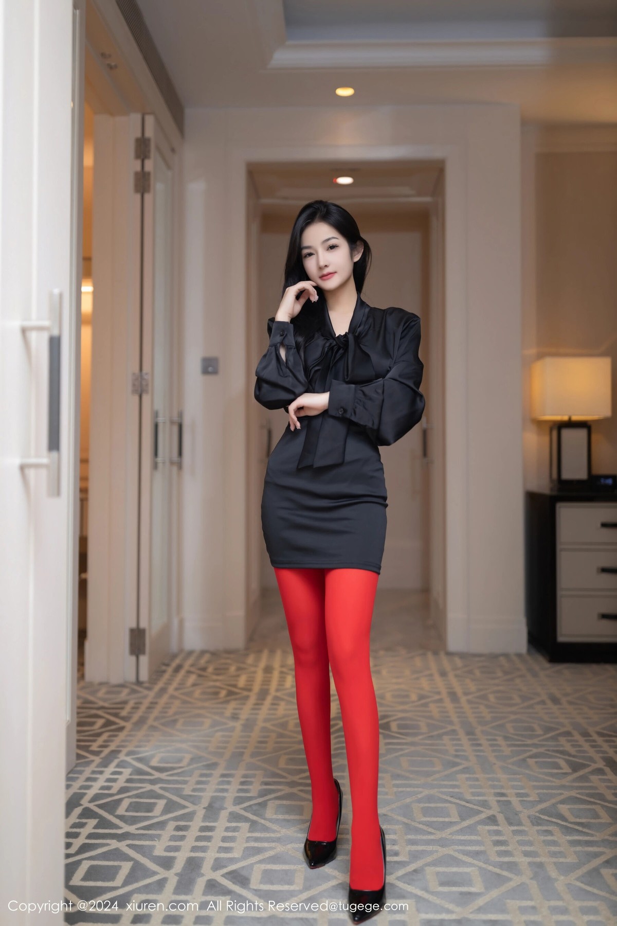 【XiuRen秀人網】20240703Vol8801譚小靈【80P】-[秀人套图]