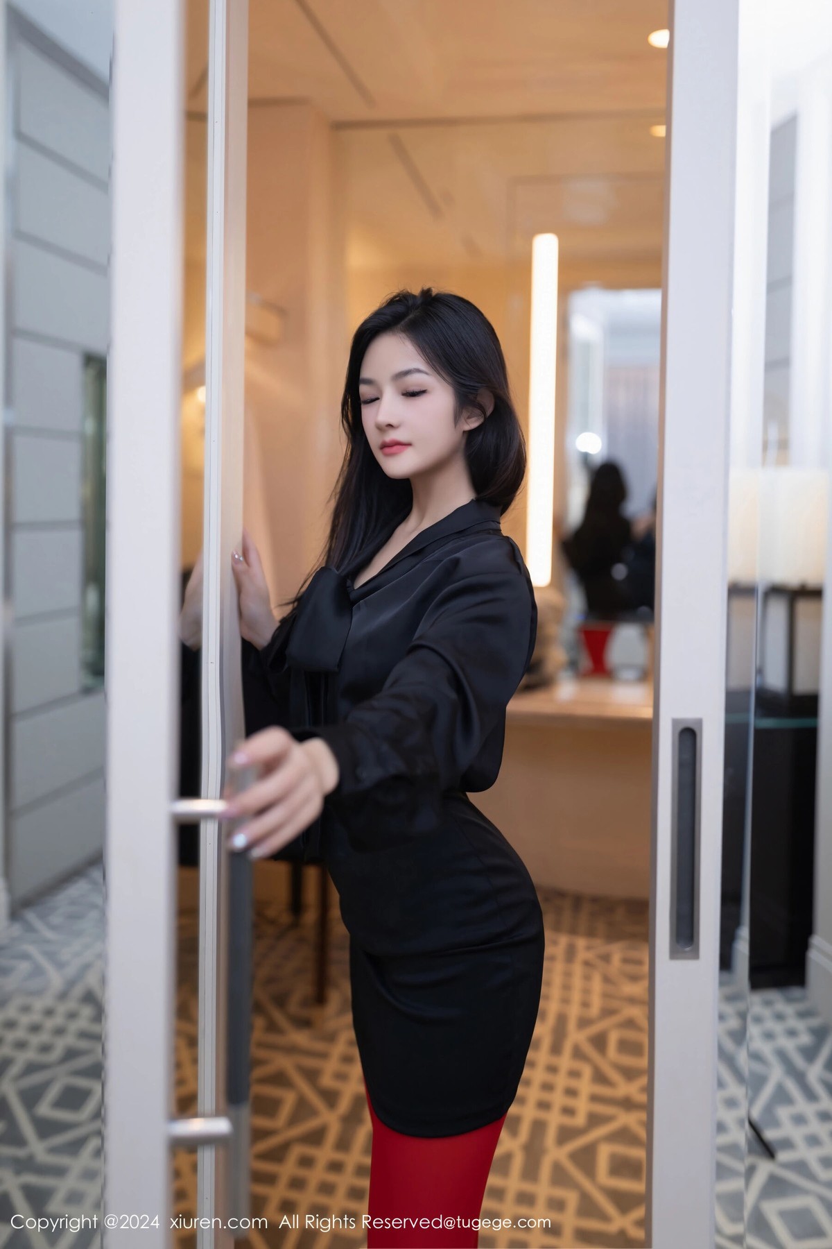 【XiuRen秀人網】20240703Vol8801譚小靈【80P】-[秀人套图]