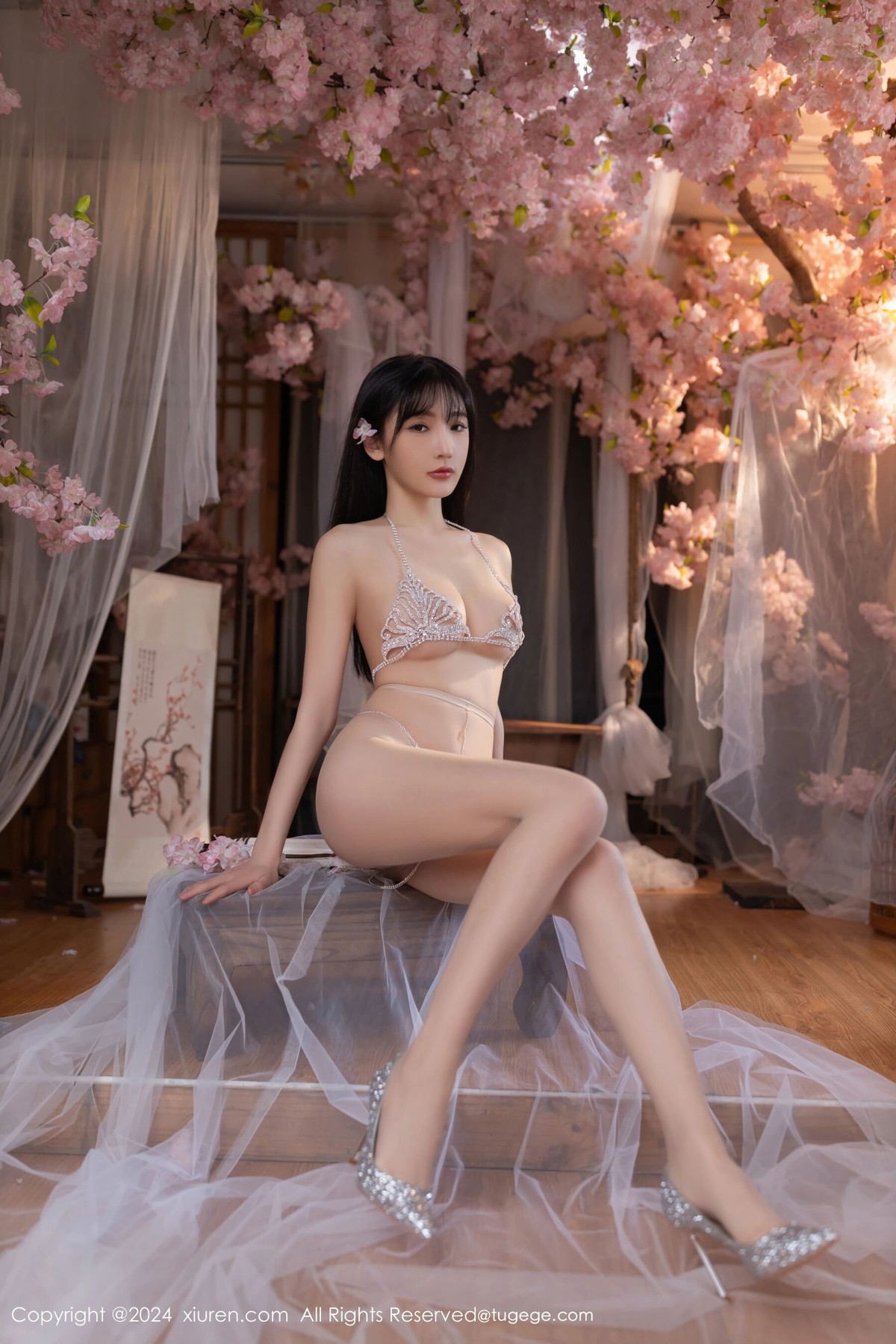 【XiuRen秀人網】20240704Vol8807陸萱萱【80P】-[秀人套图]