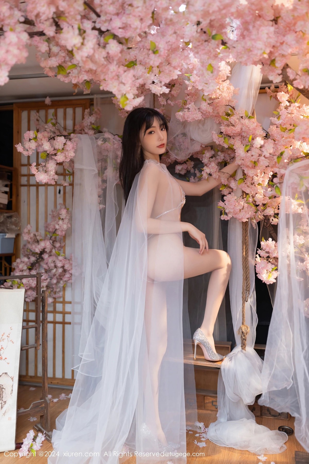 【XiuRen秀人網】20240704Vol8807陸萱萱【80P】-[秀人套图]