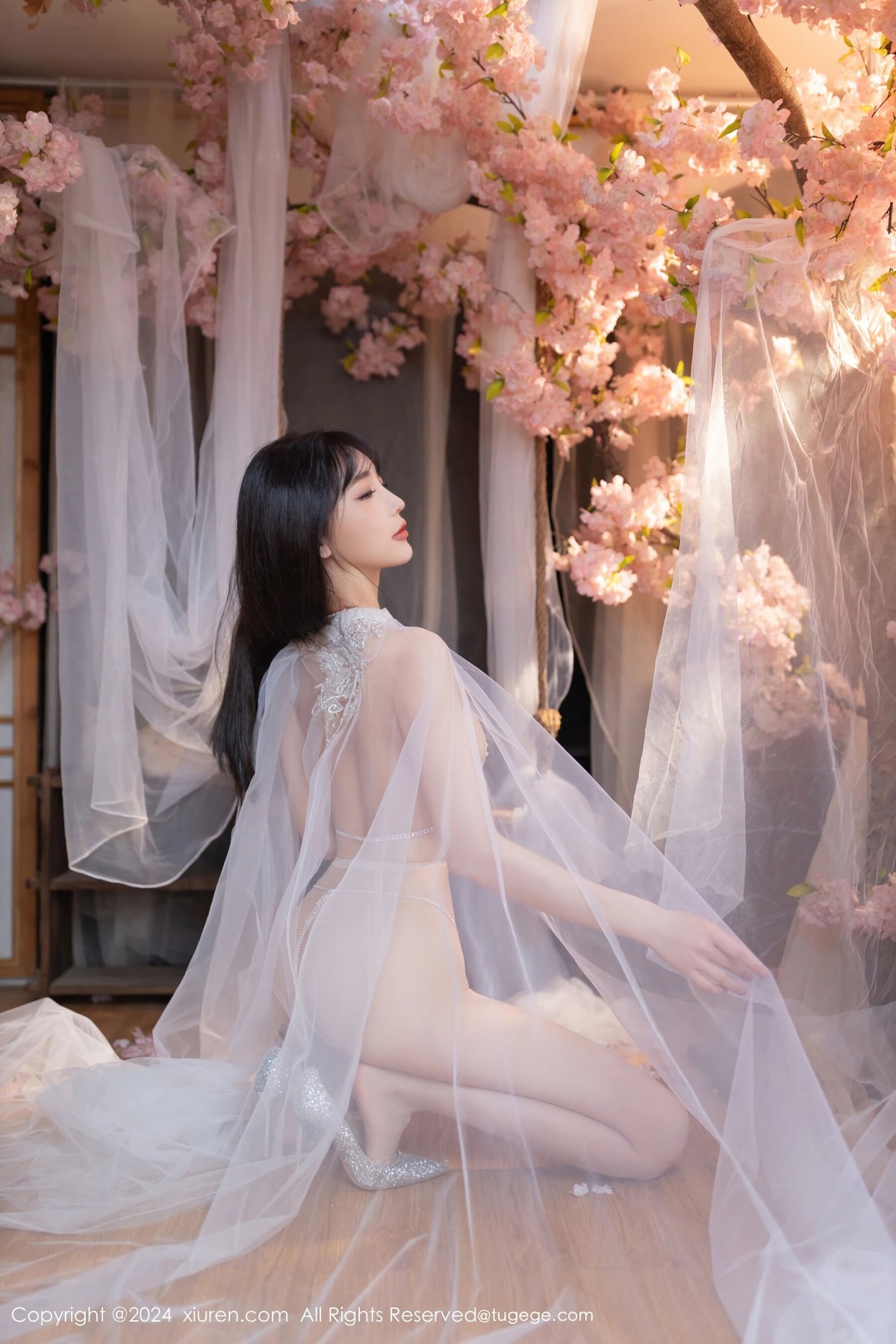 【XiuRen秀人網】20240704Vol8807陸萱萱【80P】-[秀人套图]