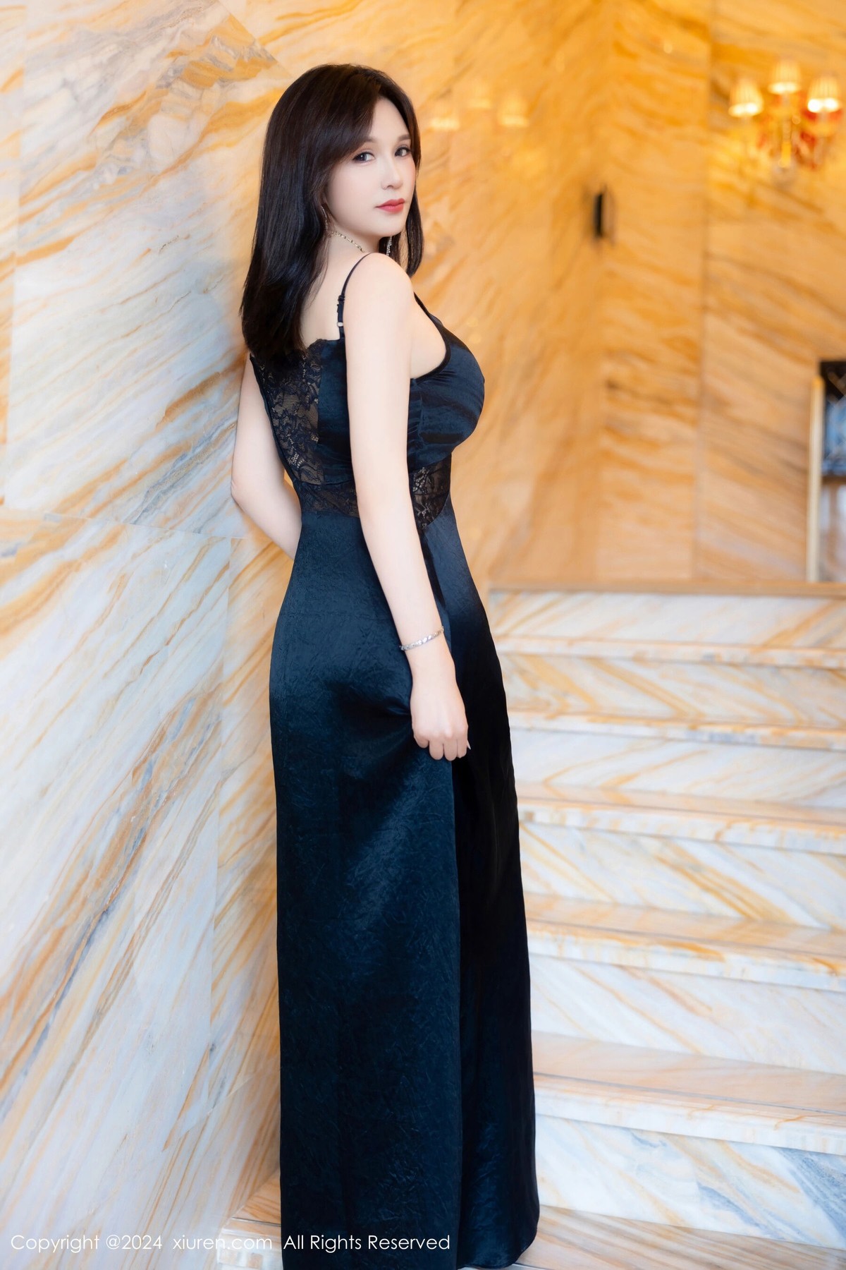 【XiuRen秀人網】20240709Vol8825水水姐【73P】-[秀人套图]