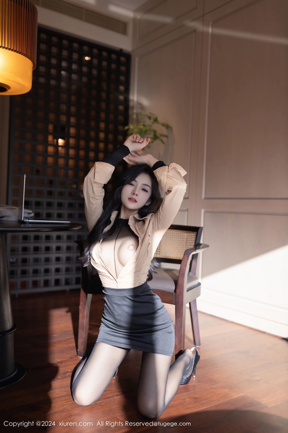 【XiuRen秀人網】20240710Vol8835譚小靈【80P】-[秀人套图]