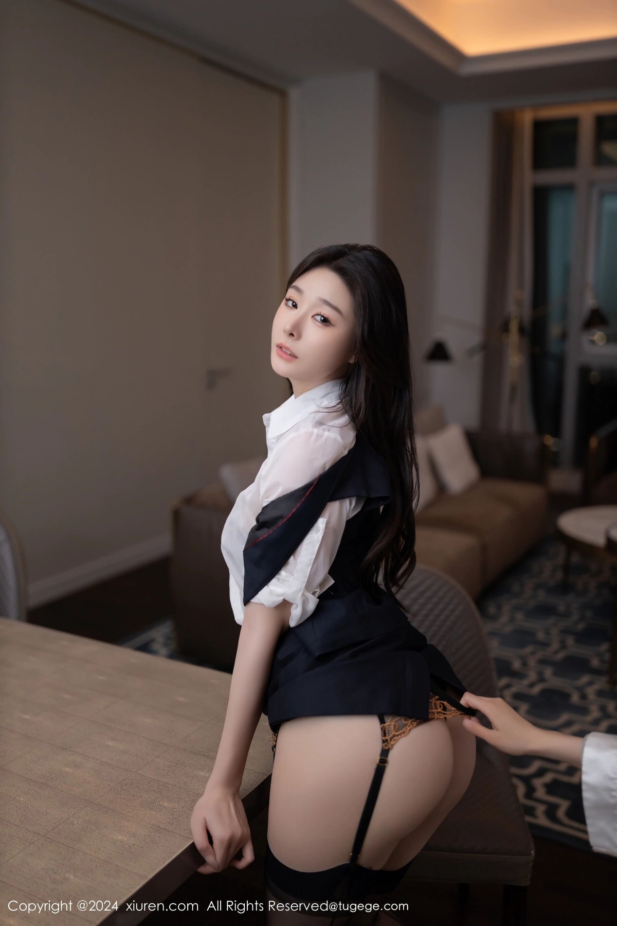 【XiuRen秀人網】20240704Vol8808小逗逗【80P】-[秀人套图]