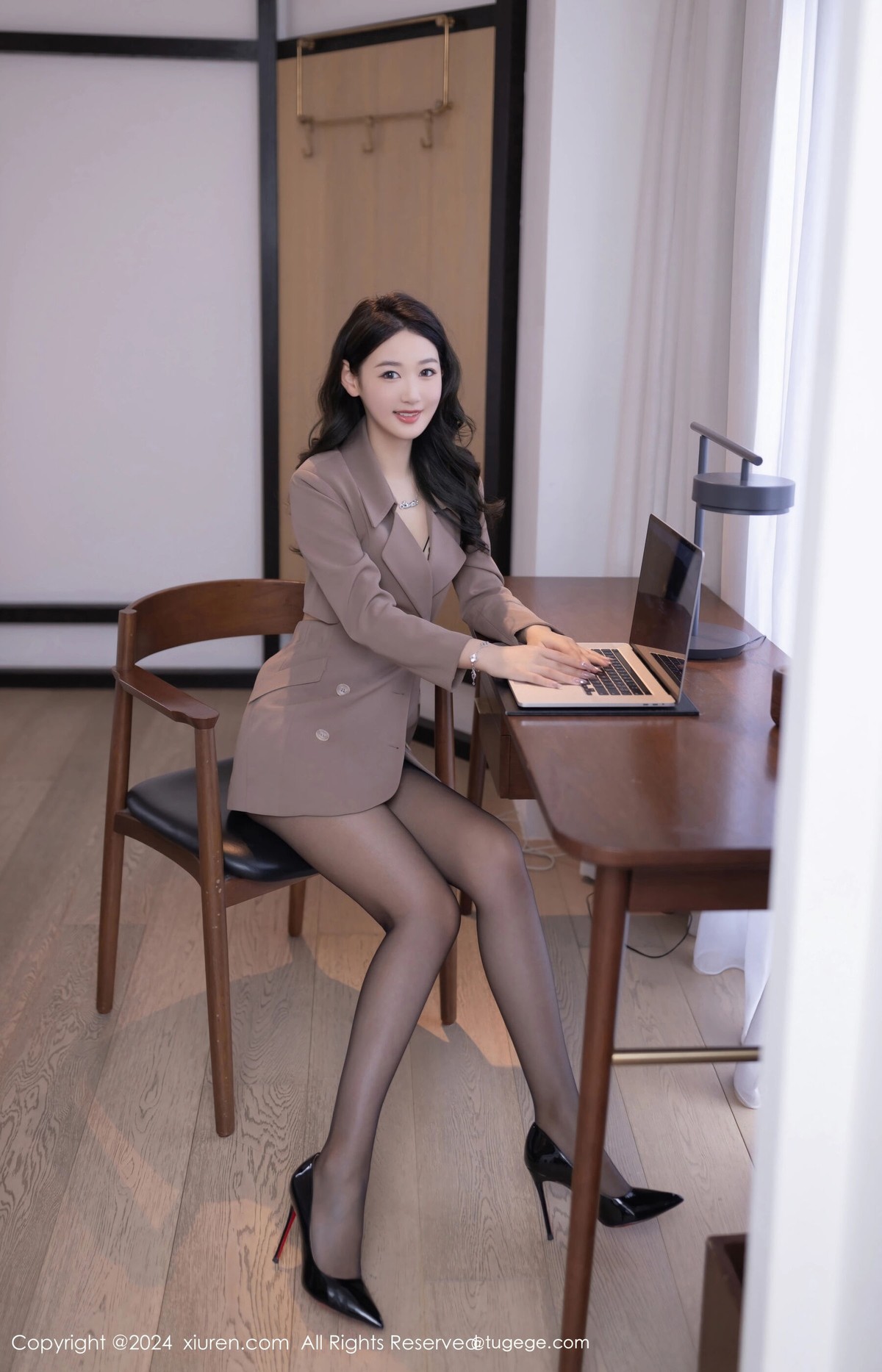 【XiuRen秀人網】20240708Vol8824唐安琪【83P】-[秀人套图]