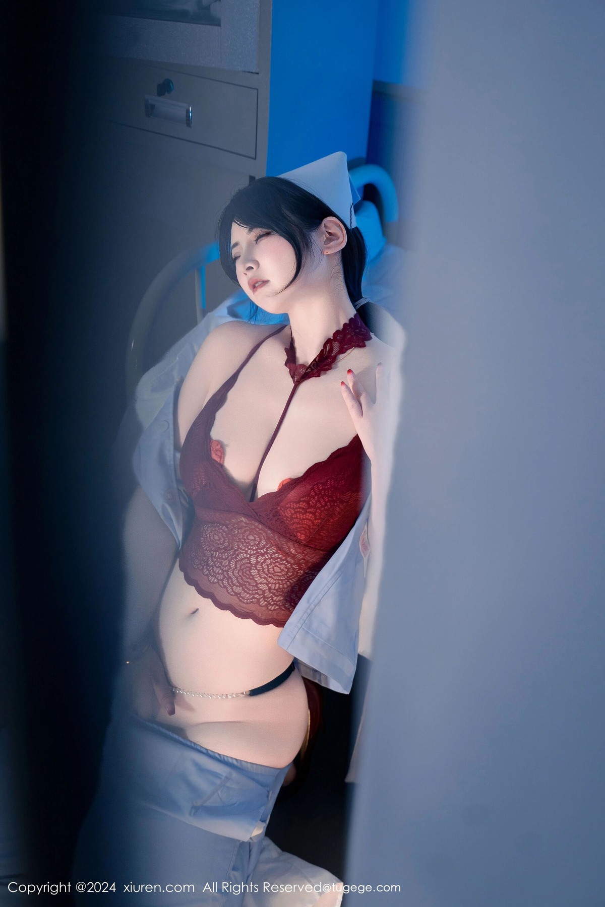 【XiuRen秀人網】20240715Vol8859詩詩kiki【114P】-[秀人套图]