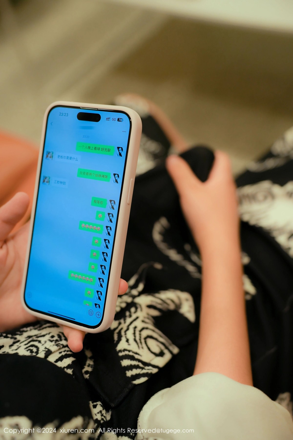 【XiuRen秀人網】20240715Vol8863奶呼呼Moka【99P】-[秀人套图]