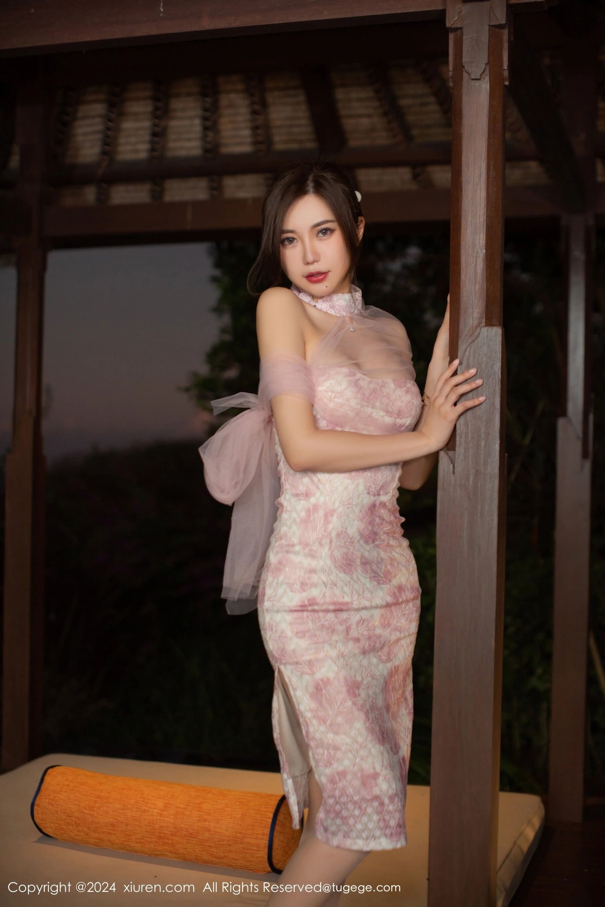 【XiuRen秀人網】20240716Vol8868綺裏嘉ula【67P】-[秀人套图]