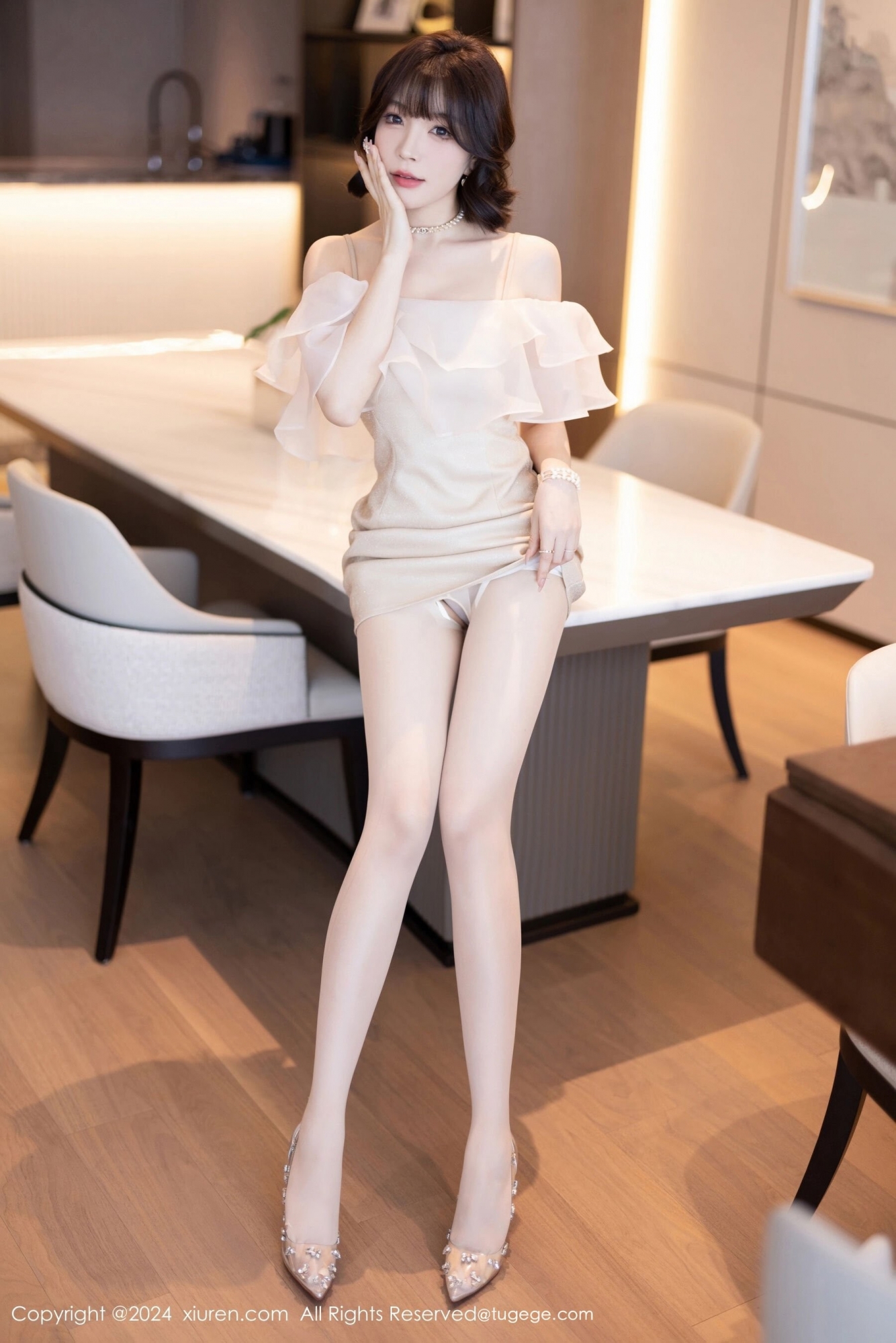 【XiuRen秀人網】20240725Vol8917徐莉芝Booty【90P】-[秀人套图]