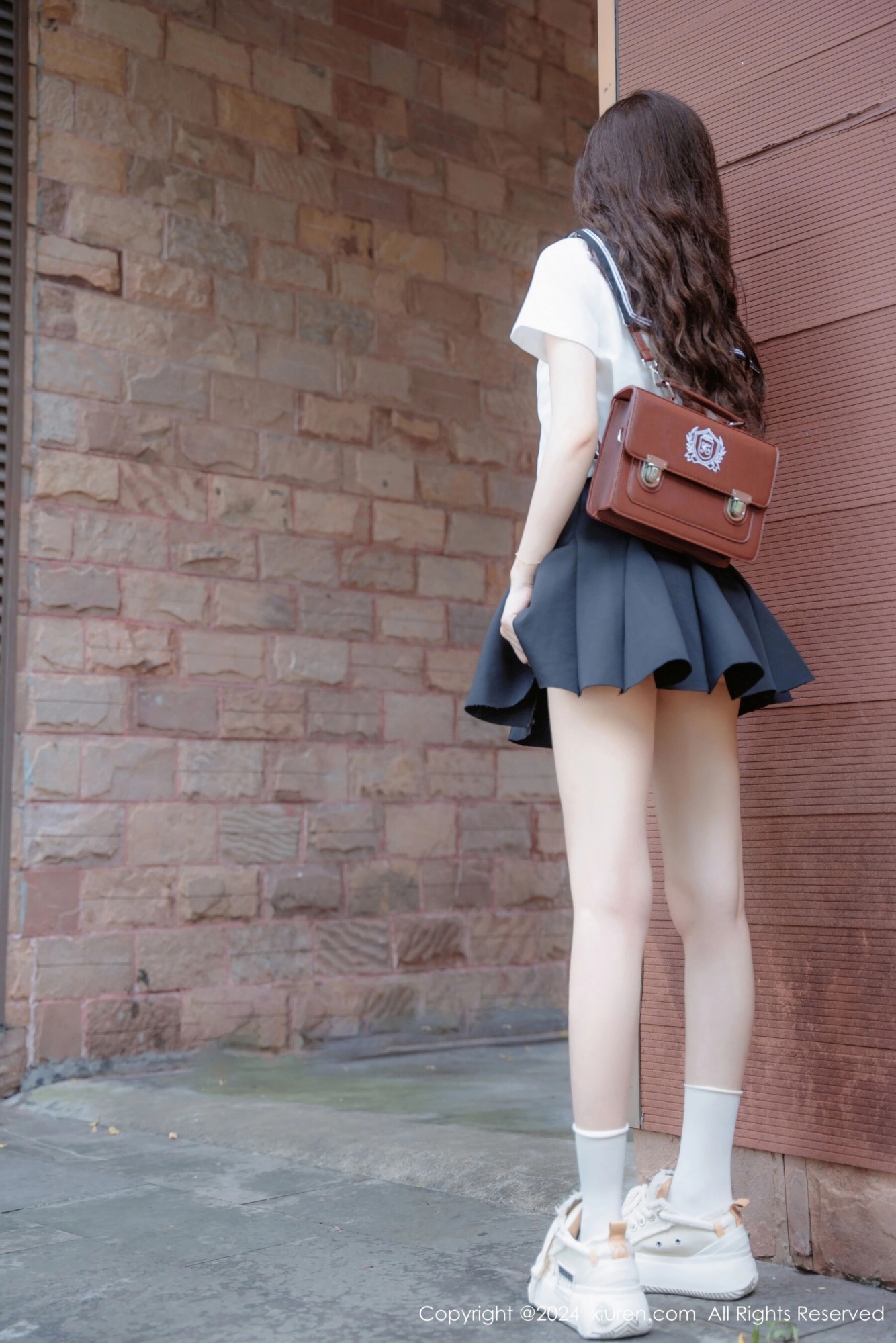 【XiuRen秀人網】20240801Vol8948拍黃瓜girl【81P】-[秀人套图]