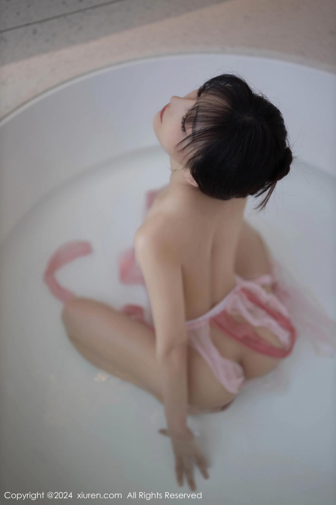 【XiuRen秀人網】20240801Vol8954陸萱萱【80P】-[秀人套图]