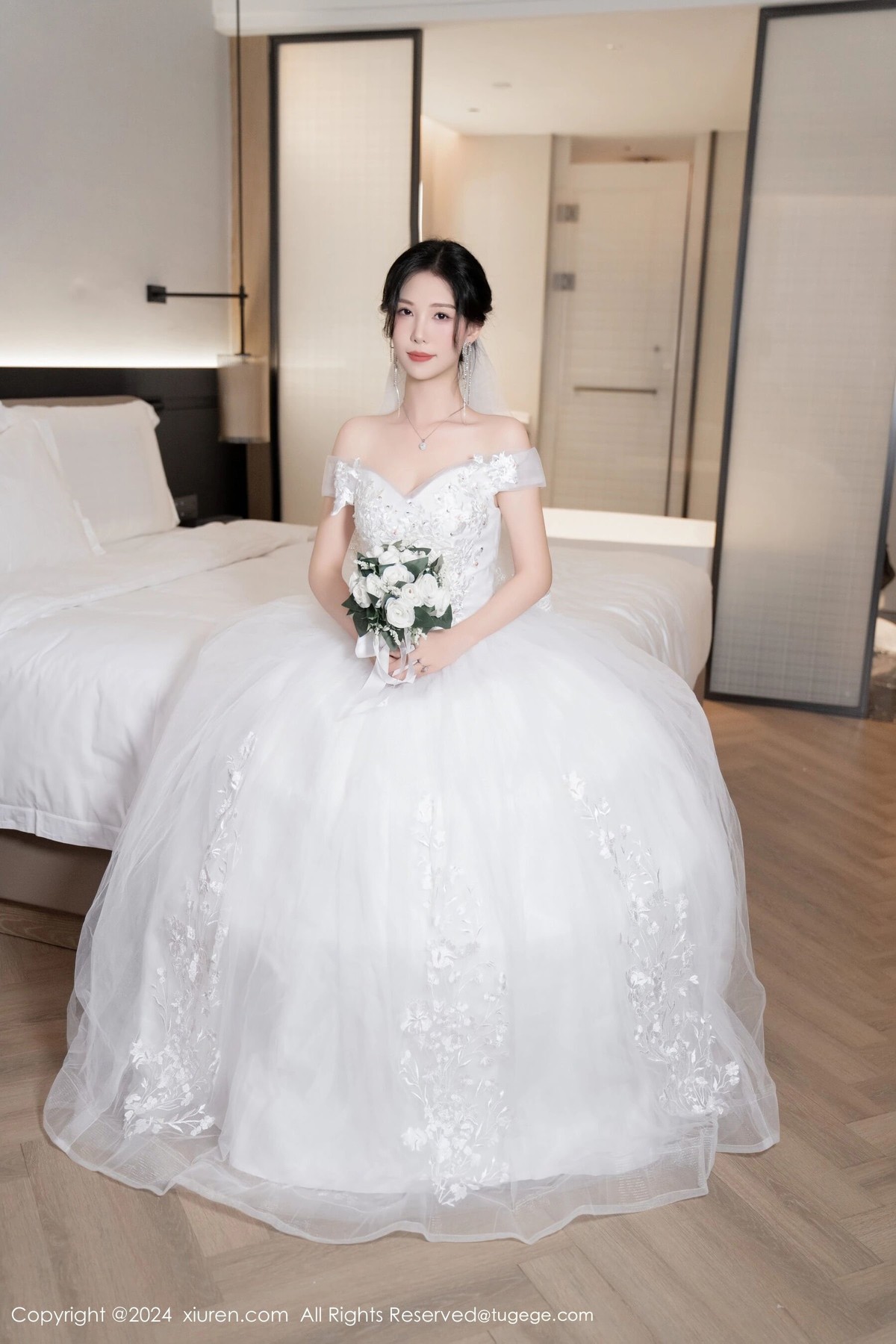 【XiuRen秀人網】20240809Vol8998利世【100P】-[秀人套图]