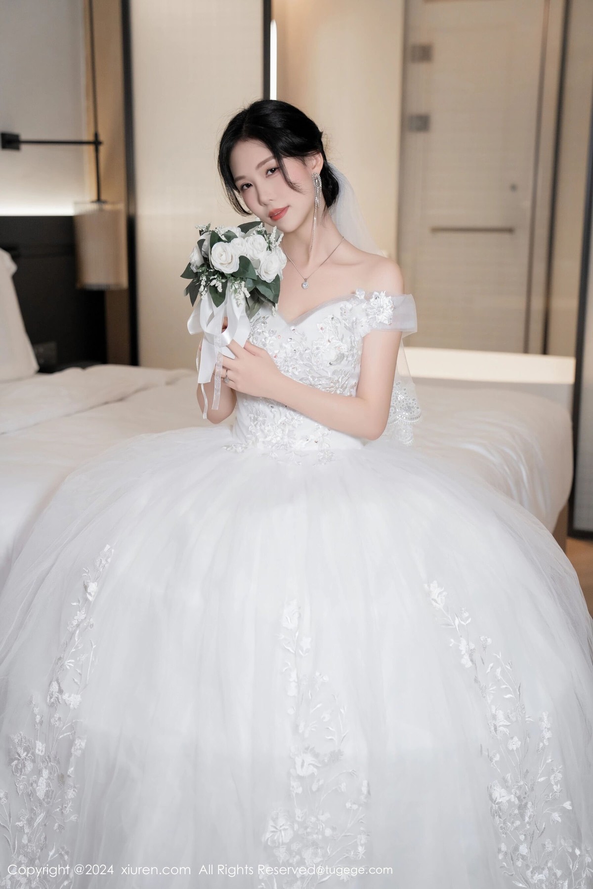 【XiuRen秀人網】20240809Vol8998利世【100P】-[秀人套图]