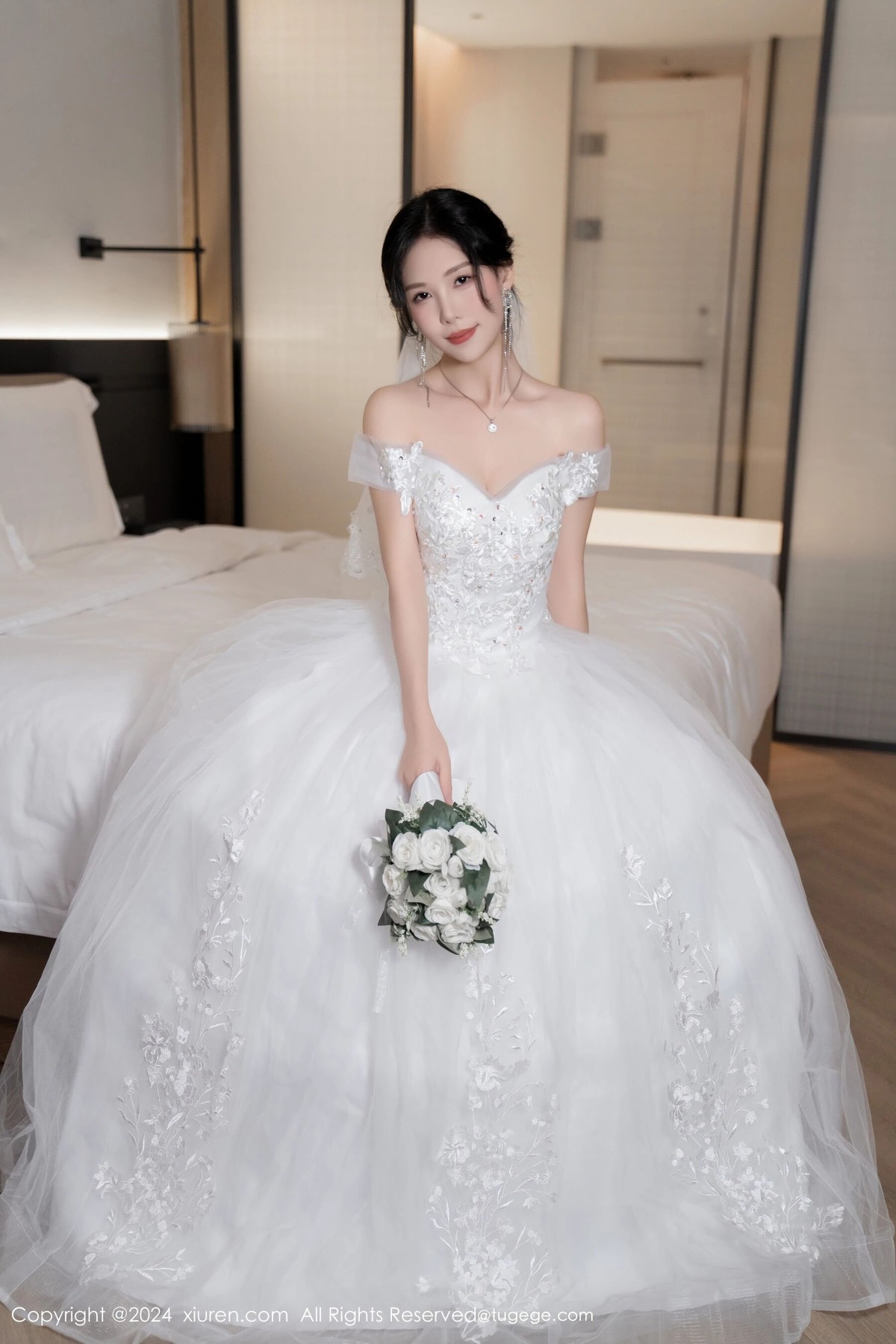 【XiuRen秀人網】20240809Vol8998利世【100P】-[秀人套图]