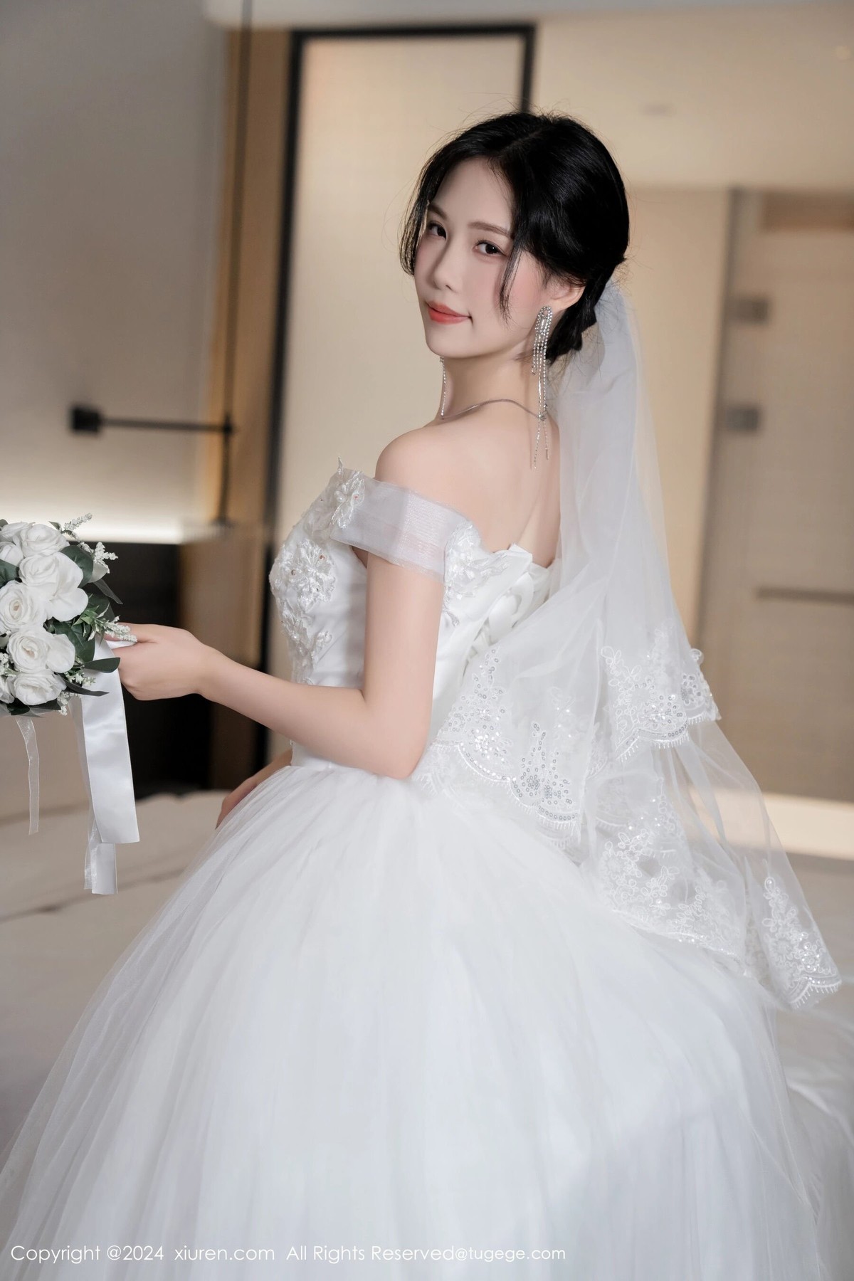 【XiuRen秀人網】20240809Vol8998利世【100P】-[秀人套图]