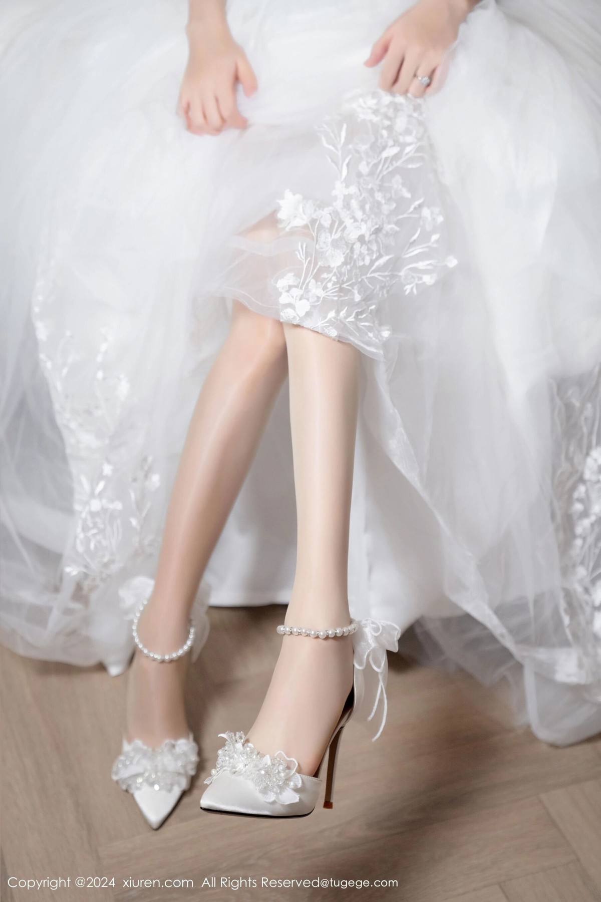 【XiuRen秀人網】20240809Vol8998利世【100P】-[秀人套图]