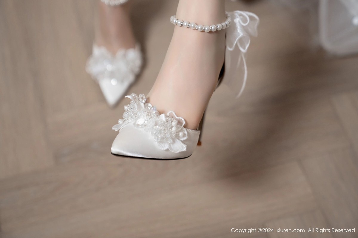 【XiuRen秀人網】20240809Vol8998利世【100P】-[秀人套图]