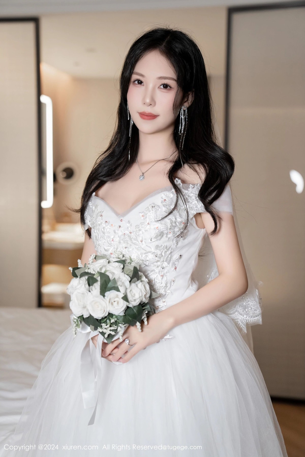 【XiuRen秀人網】20240809Vol8998利世【100P】-[秀人套图]