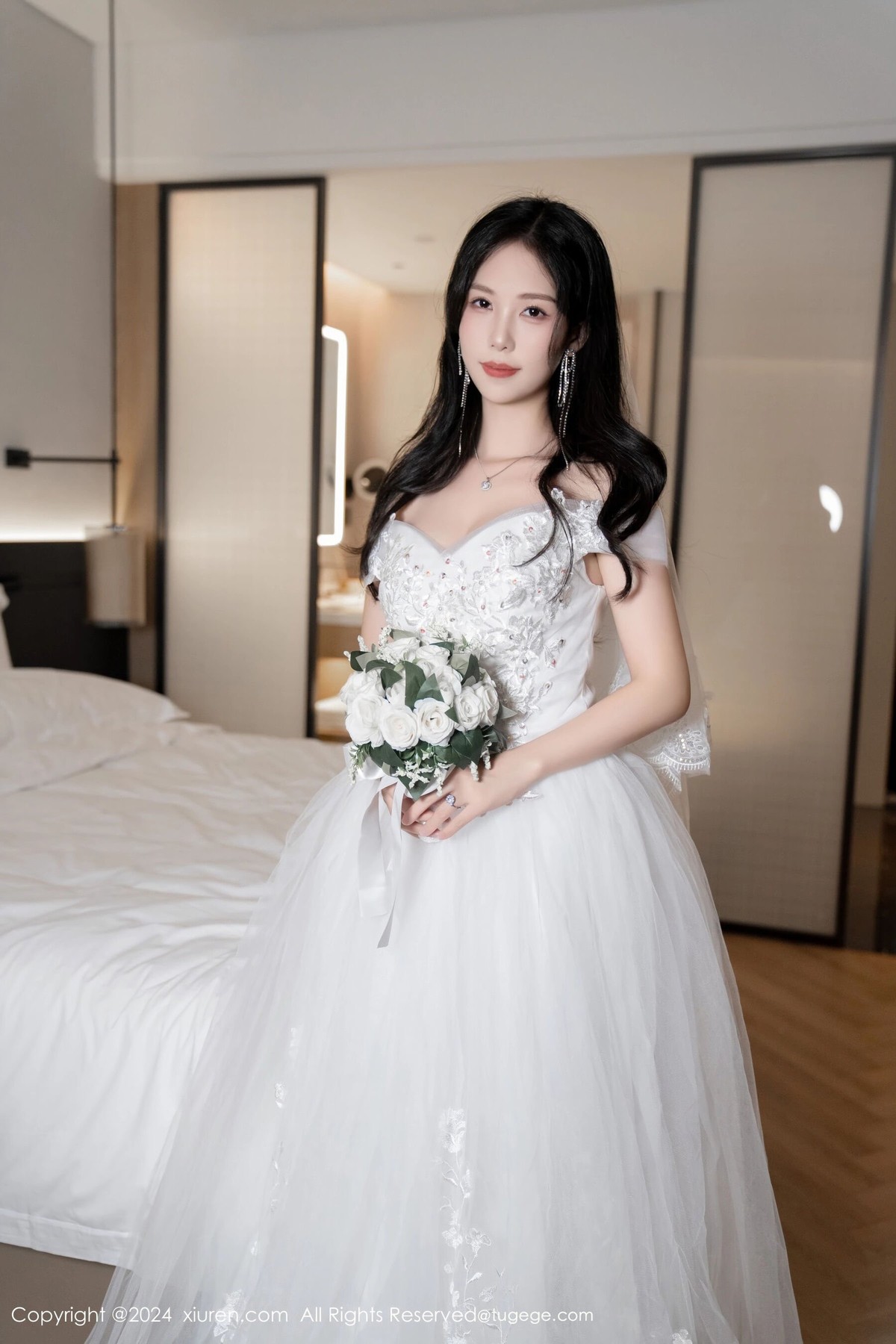 【XiuRen秀人網】20240809Vol8998利世【100P】-[秀人套图]