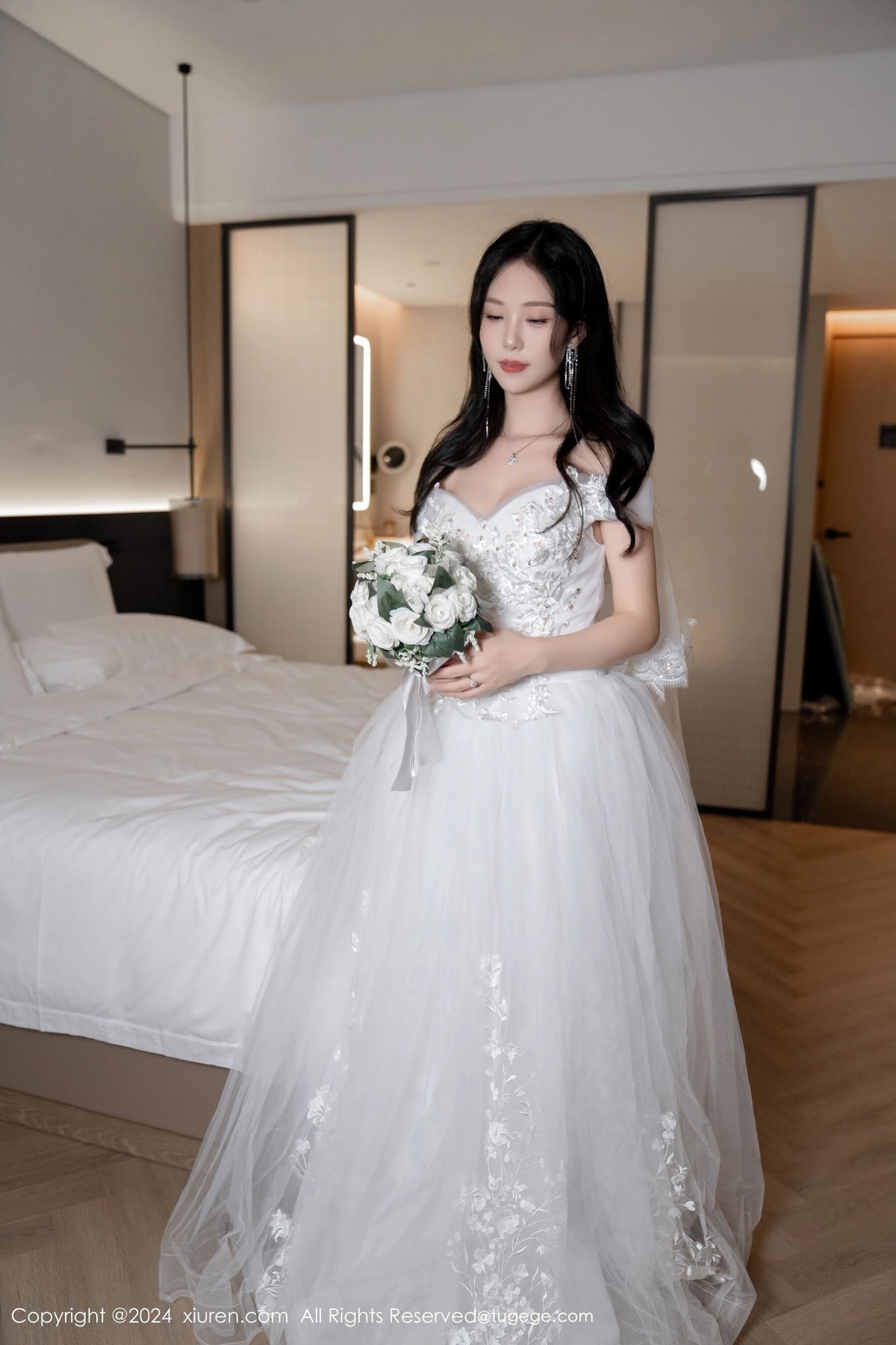 【XiuRen秀人網】20240809Vol8998利世【100P】-[秀人套图]