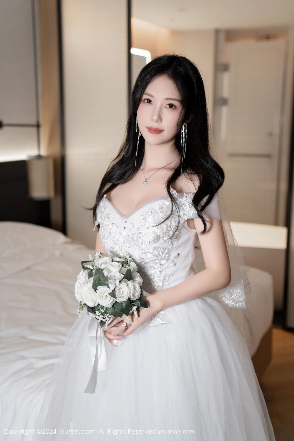 【XiuRen秀人網】20240809Vol8998利世【100P】-[秀人套图]