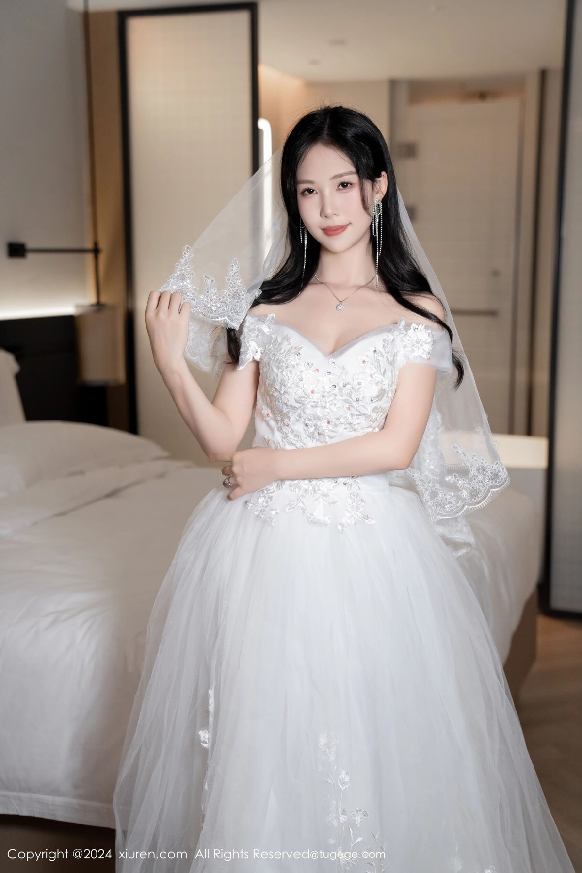 【XiuRen秀人網】20240809Vol8998利世【100P】-[秀人套图]