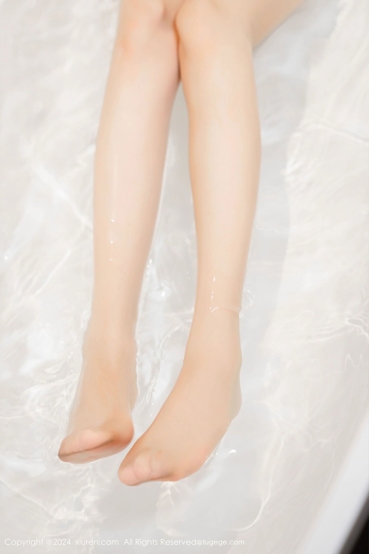 【XiuRen秀人網】20240809Vol8998利世【100P】-[秀人套图]