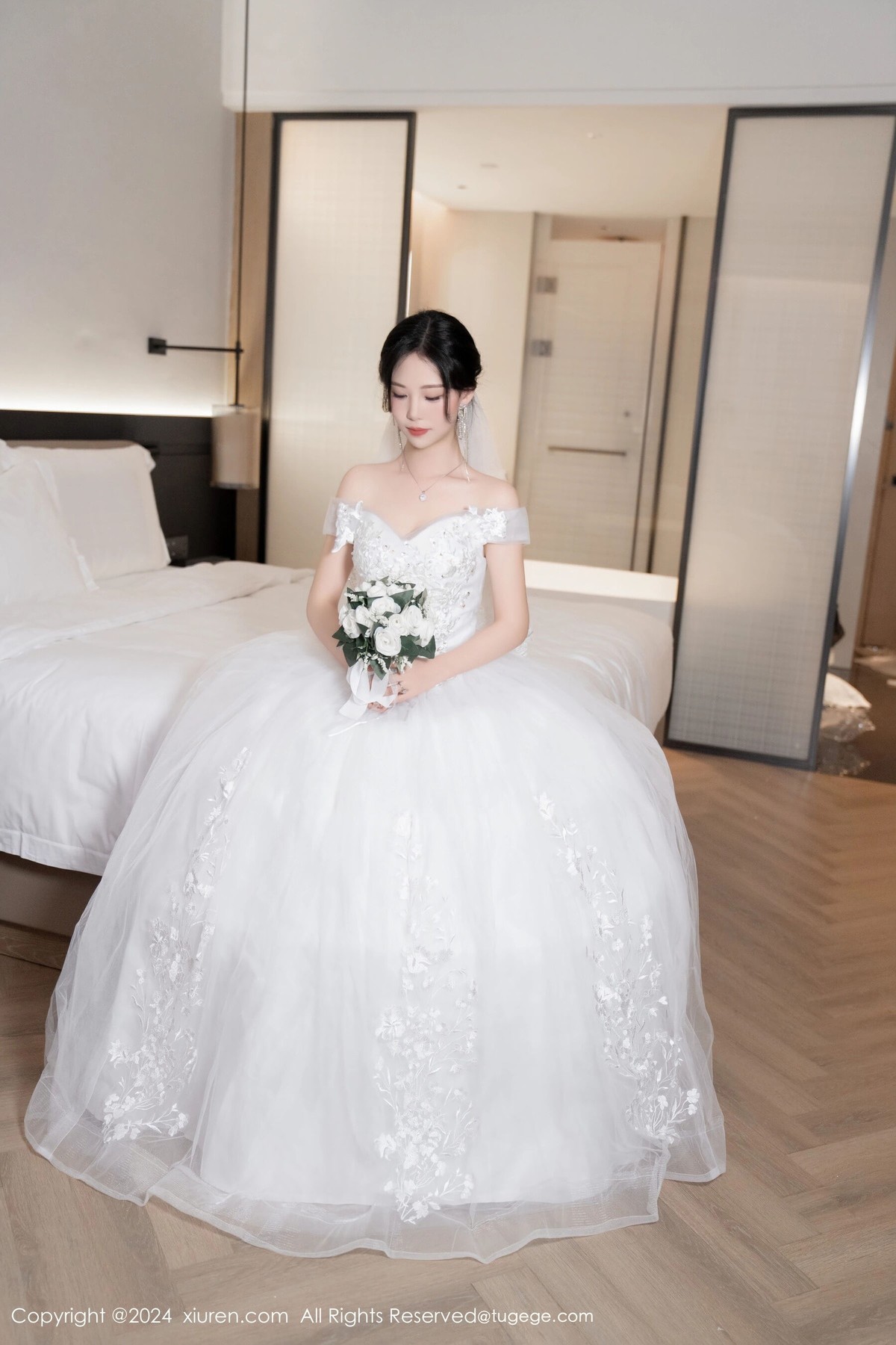 【XiuRen秀人網】20240809Vol8998利世【100P】-[秀人套图]