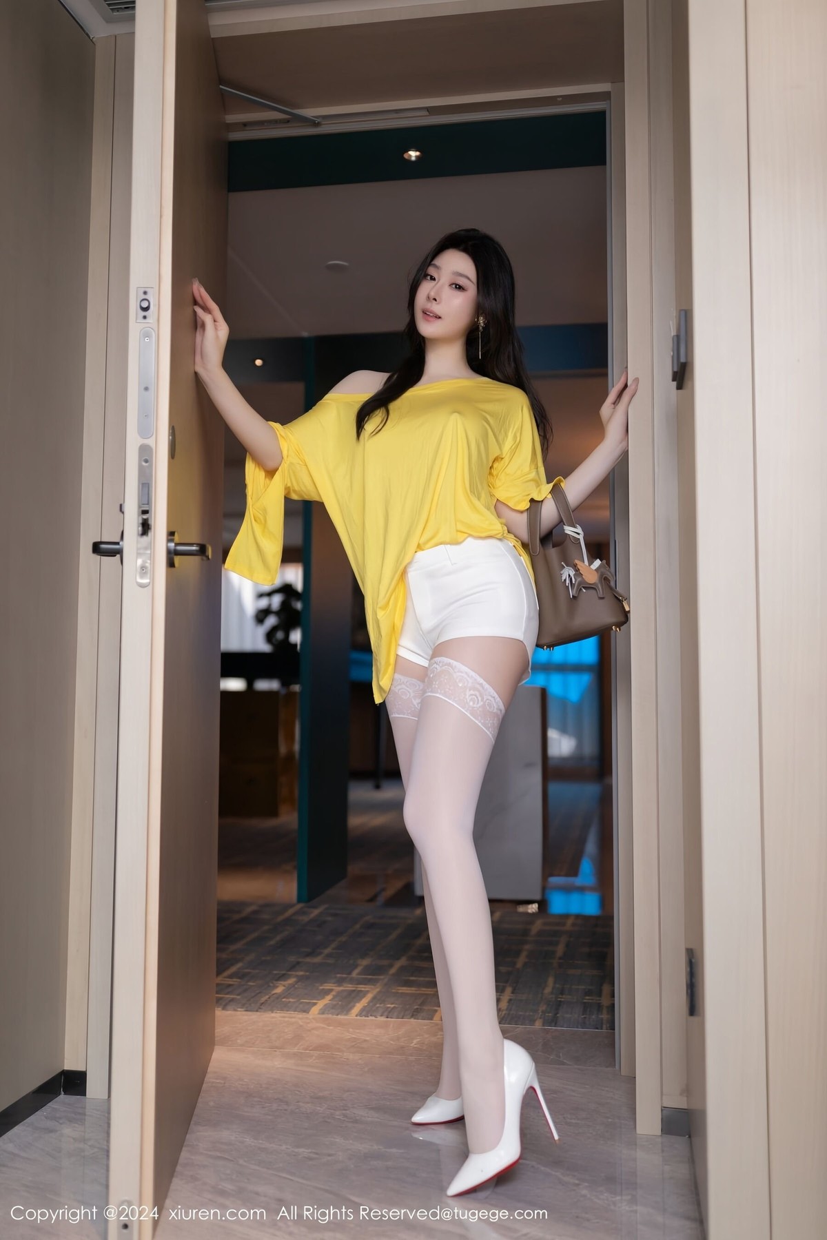 【XiuRen秀人網】20240815Vol9019小逗逗【82P】-[秀人套图]