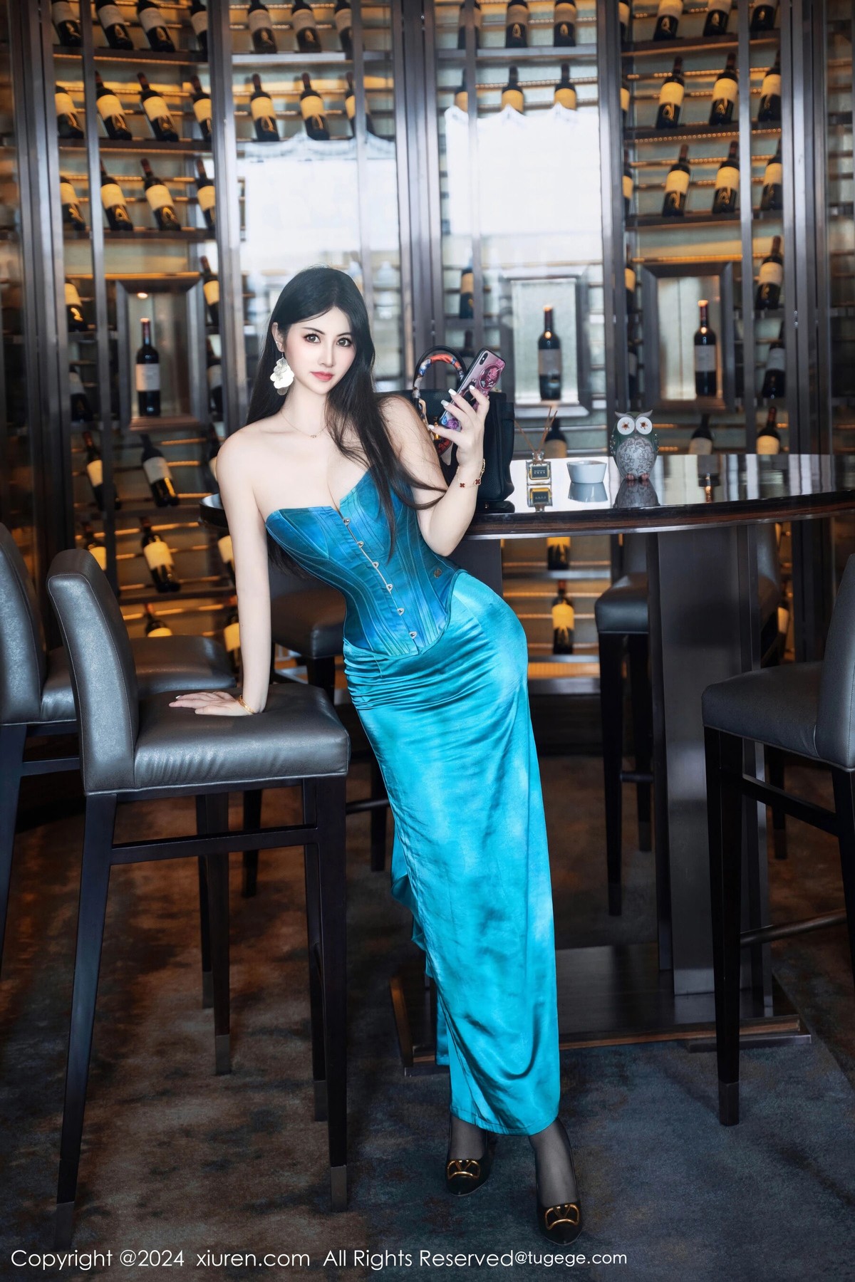 【XiuRen秀人網】20240819Vol9039詩詩kiki【134P】-[秀人套图]