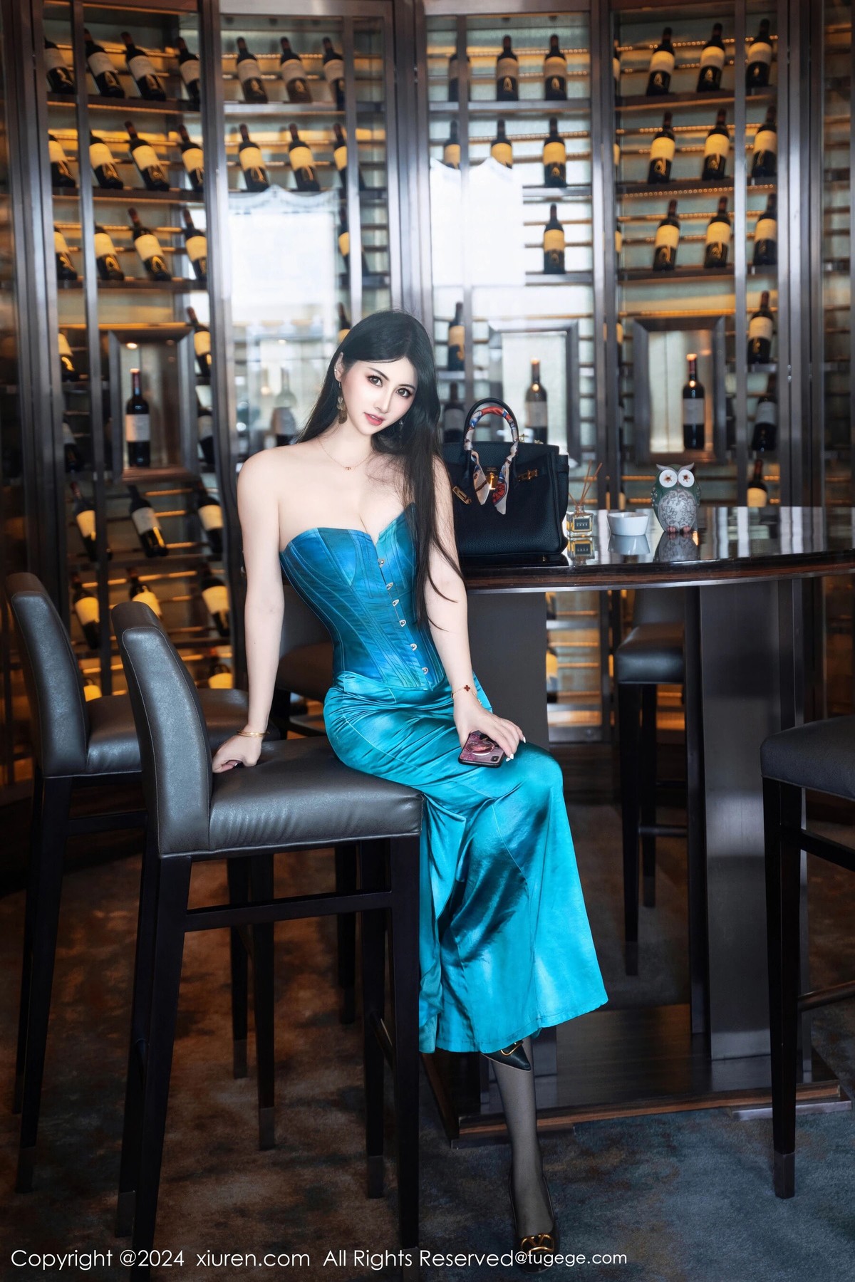 【XiuRen秀人網】20240819Vol9039詩詩kiki【134P】-[秀人套图]