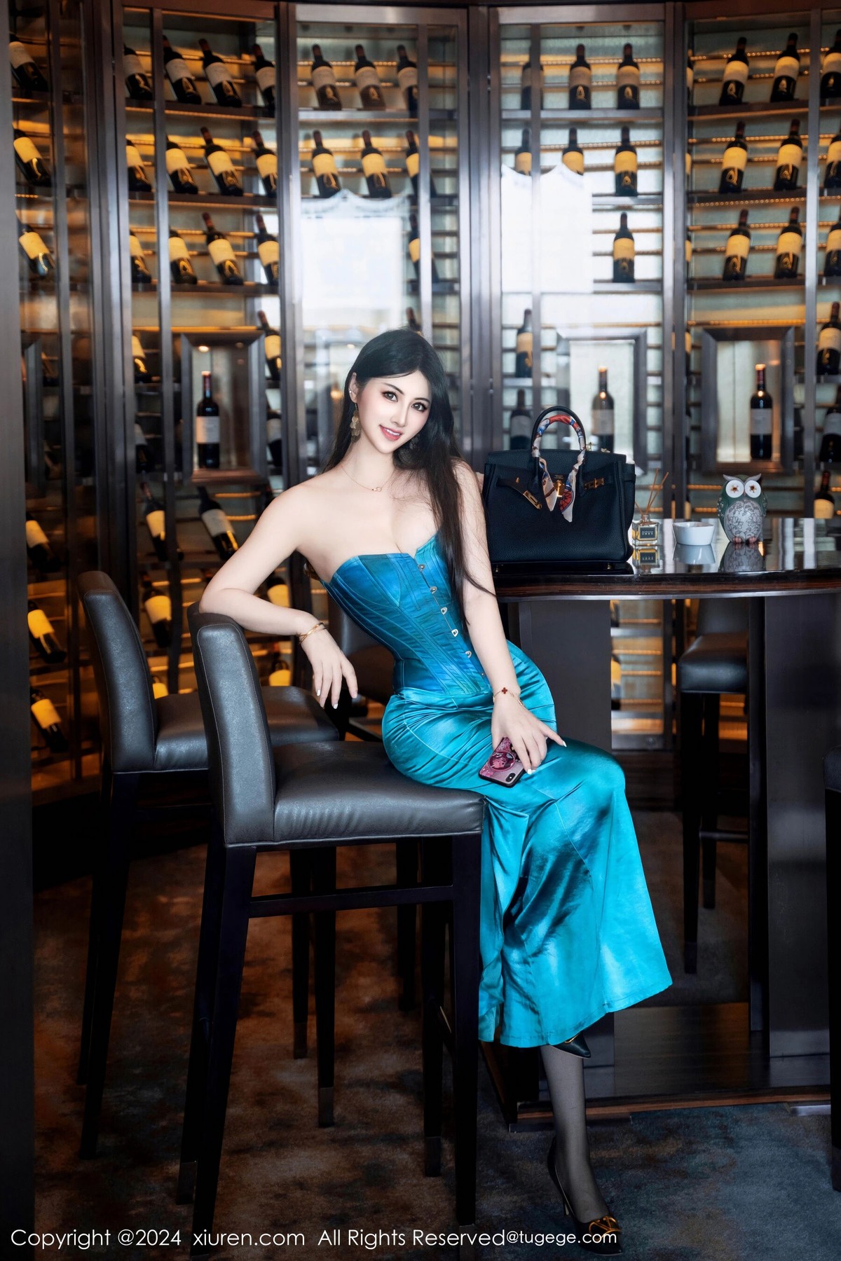 【XiuRen秀人網】20240819Vol9039詩詩kiki【134P】-[秀人套图]