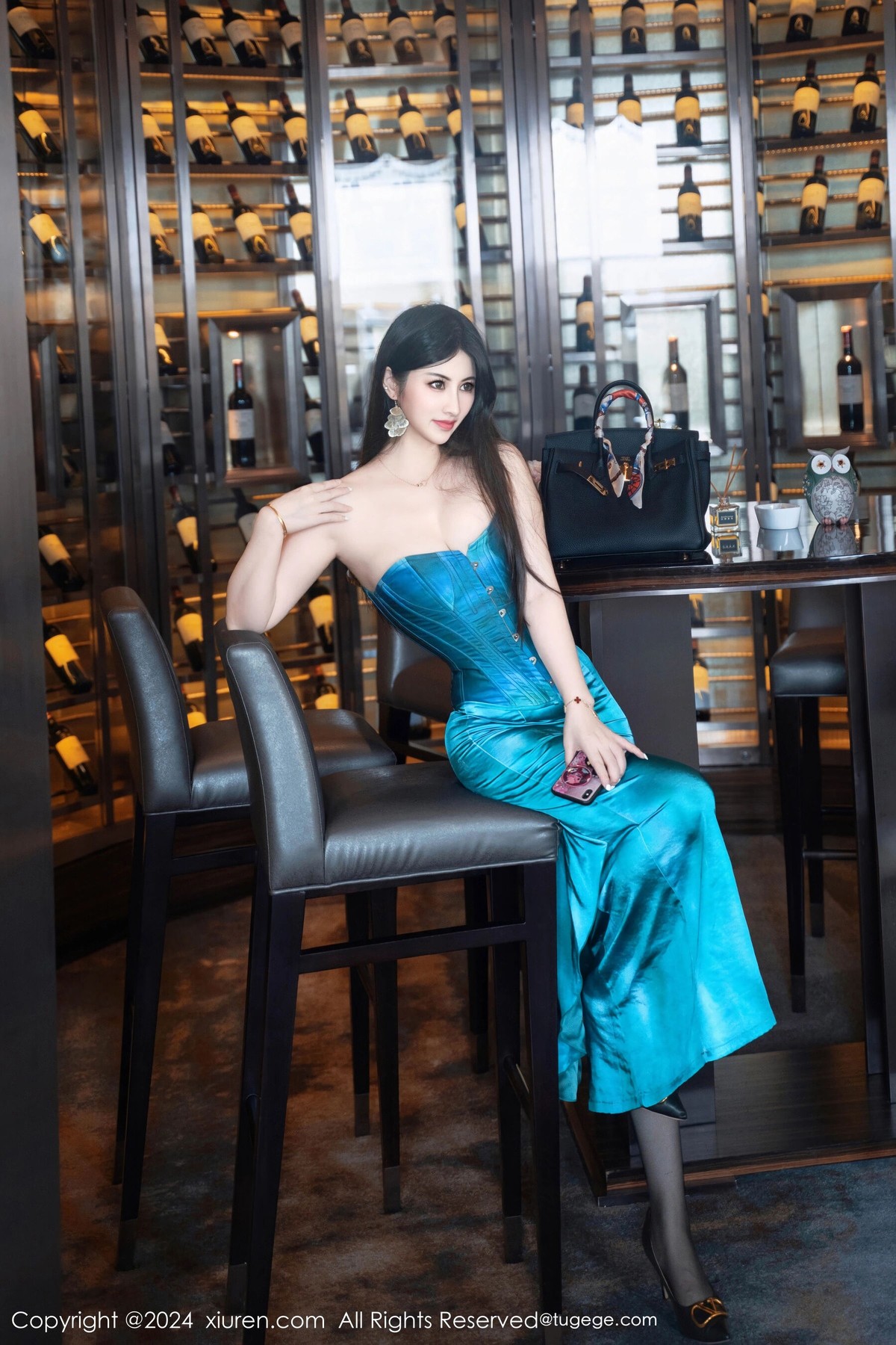 【XiuRen秀人網】20240819Vol9039詩詩kiki【134P】-[秀人套图]