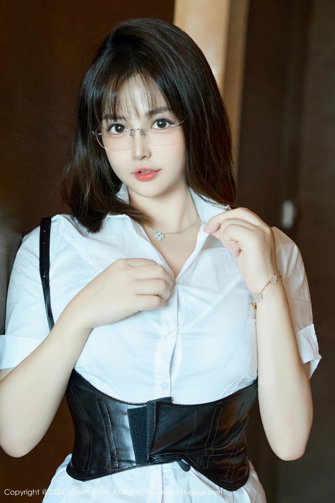 【XiuRen秀人網】20240903Vol9104養樂多Doll【51P】-[秀人套图]