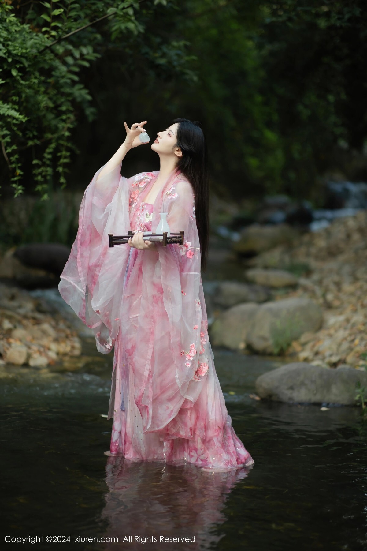 【XiuRen秀人網】20240902Vol9100詩詩kiki【70P】-[秀人套图]