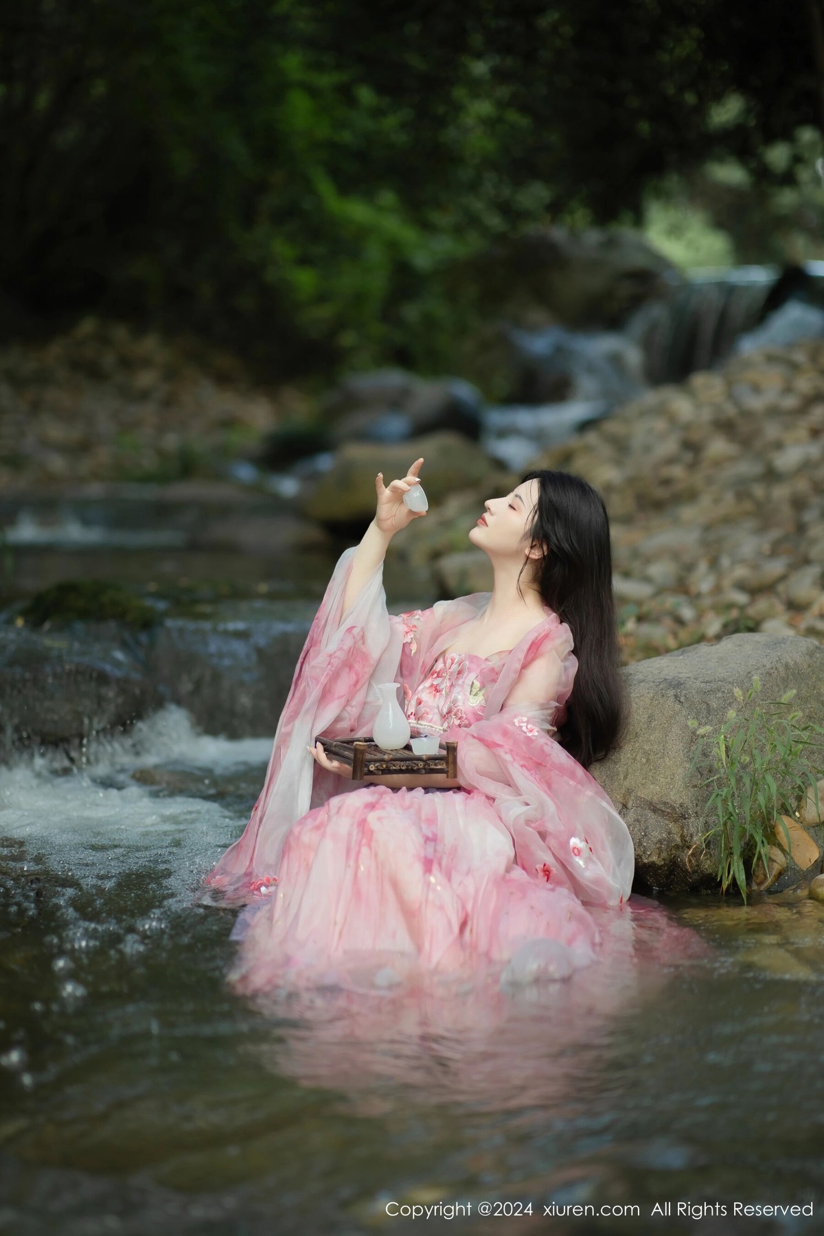 【XiuRen秀人網】20240902Vol9100詩詩kiki【70P】-[秀人套图]