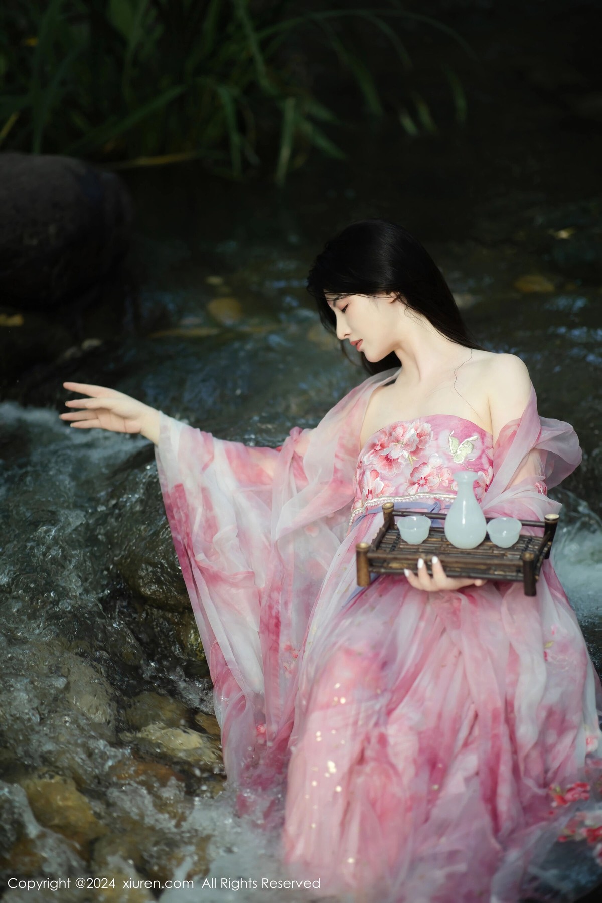 【XiuRen秀人網】20240902Vol9100詩詩kiki【70P】-[秀人套图]