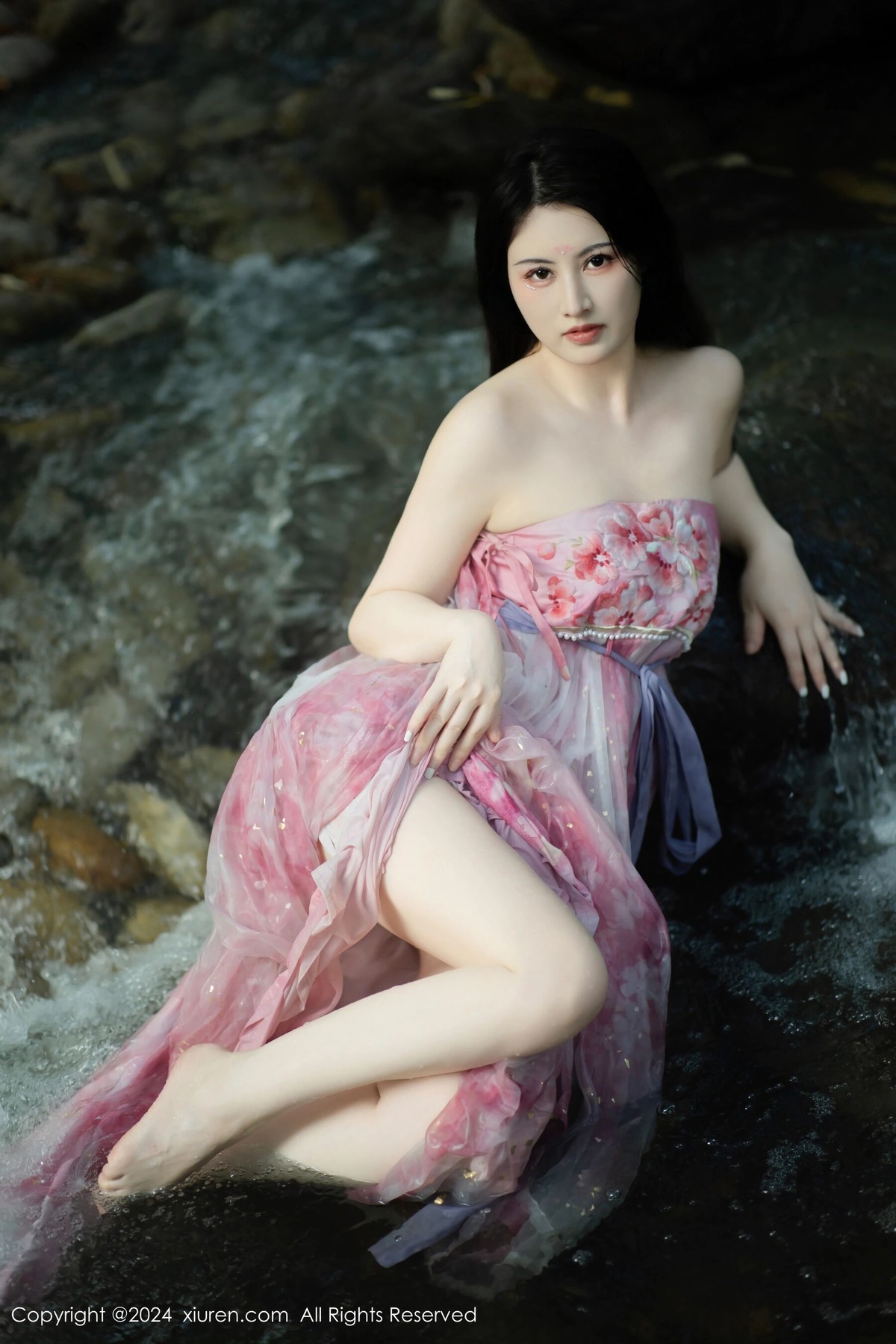 【XiuRen秀人網】20240902Vol9100詩詩kiki【70P】-[秀人套图]