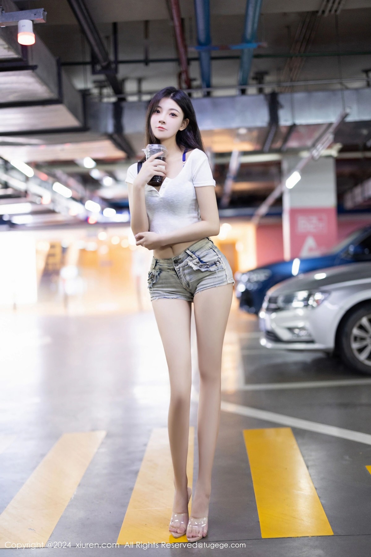 【XiuRen秀人網】20240911Vol9141初夢瑤【86P】-[秀人套图]