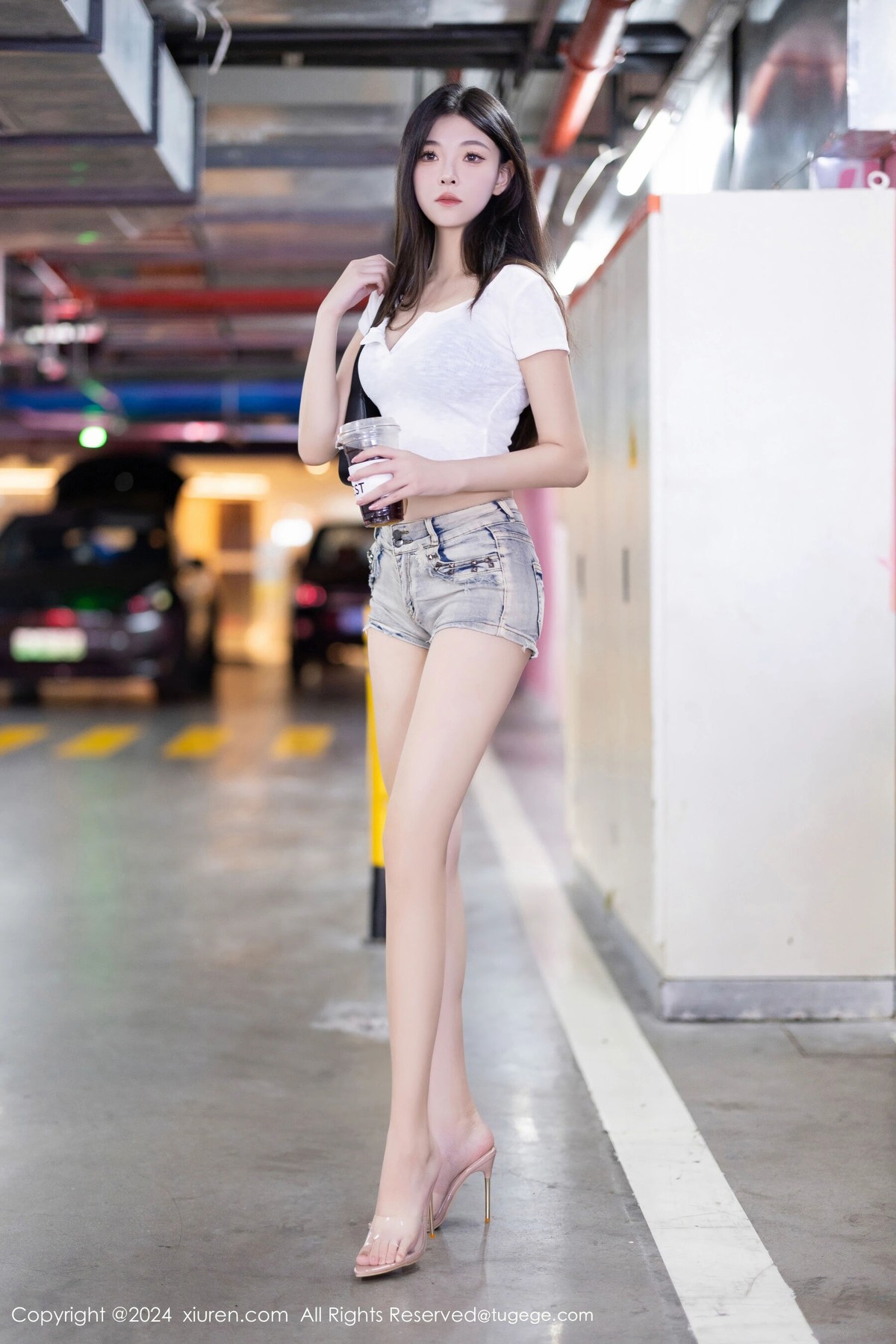 【XiuRen秀人網】20240911Vol9141初夢瑤【86P】-[秀人套图]